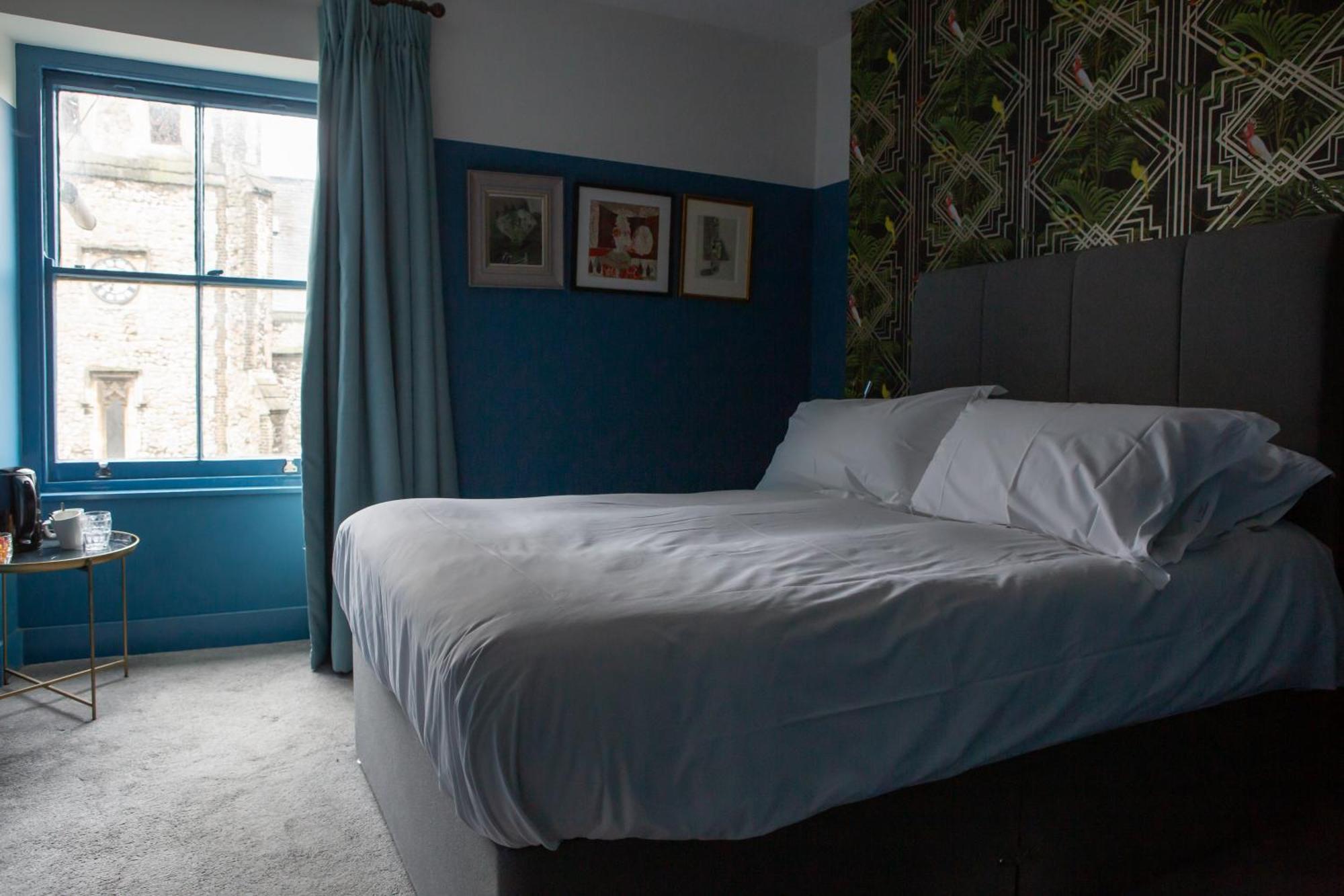 Hotel The Crown
