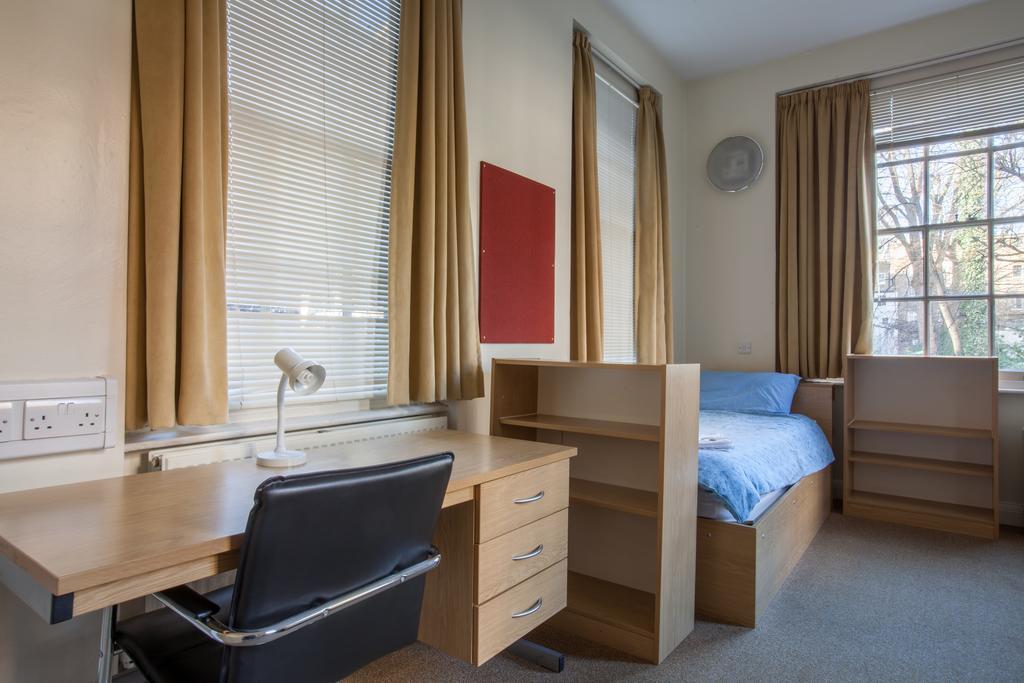Lse Passfield Hall Apartment