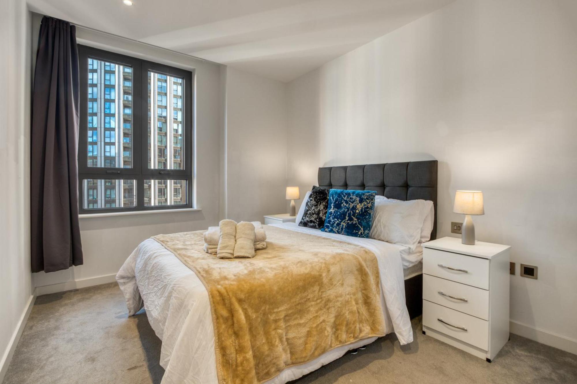 Apartment Hyde Park Luxury 2br 2ba Balcony