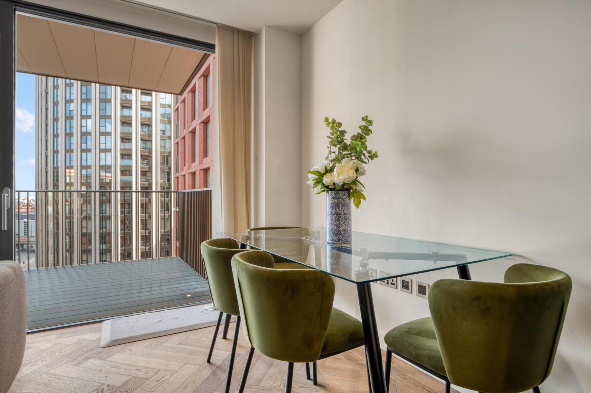 Apartment Hyde Park Luxury 2br 2ba Balcony London