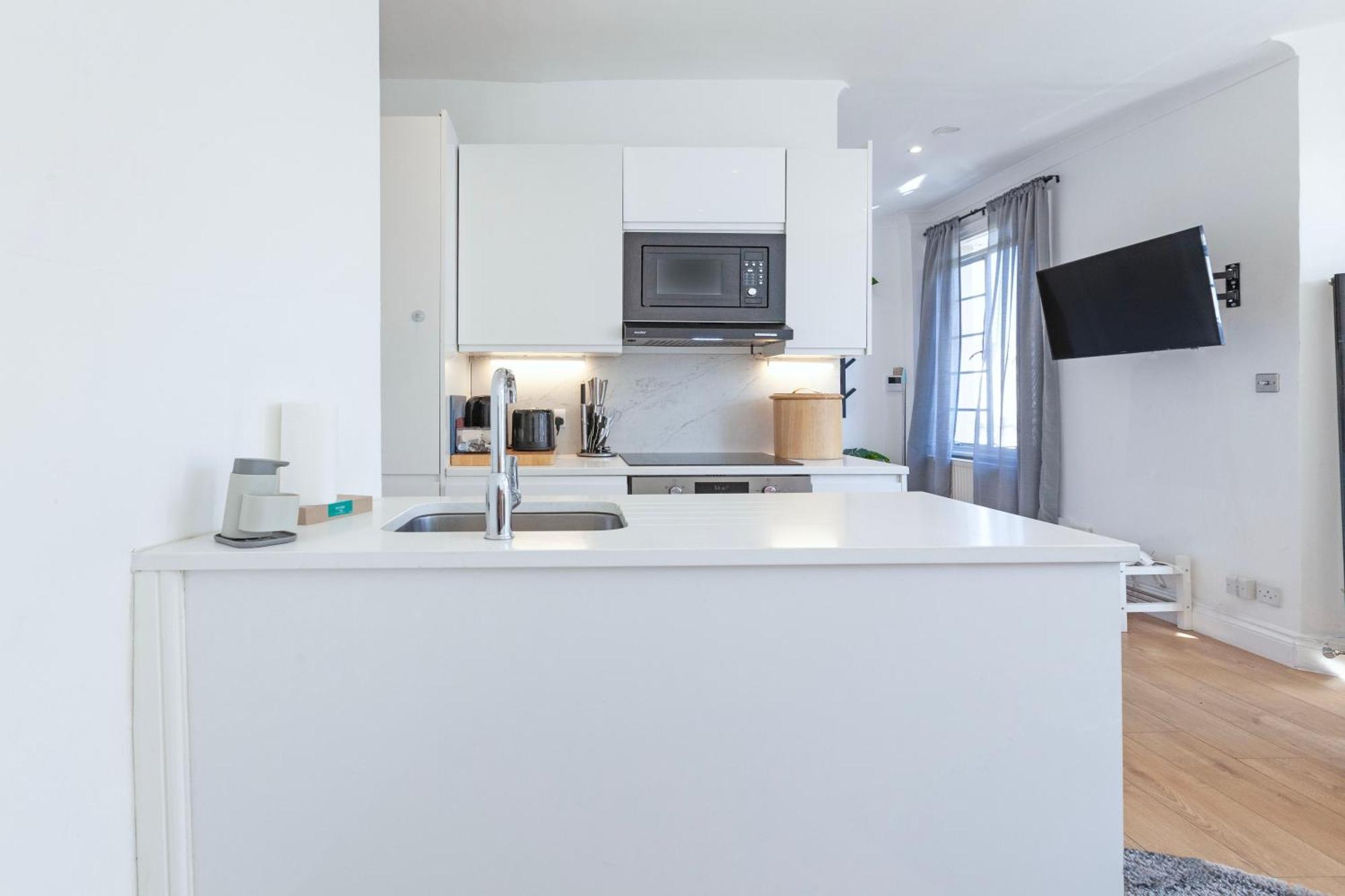 Lägenhet Luxury 2 Bedroom Flat In Royal Crescent London