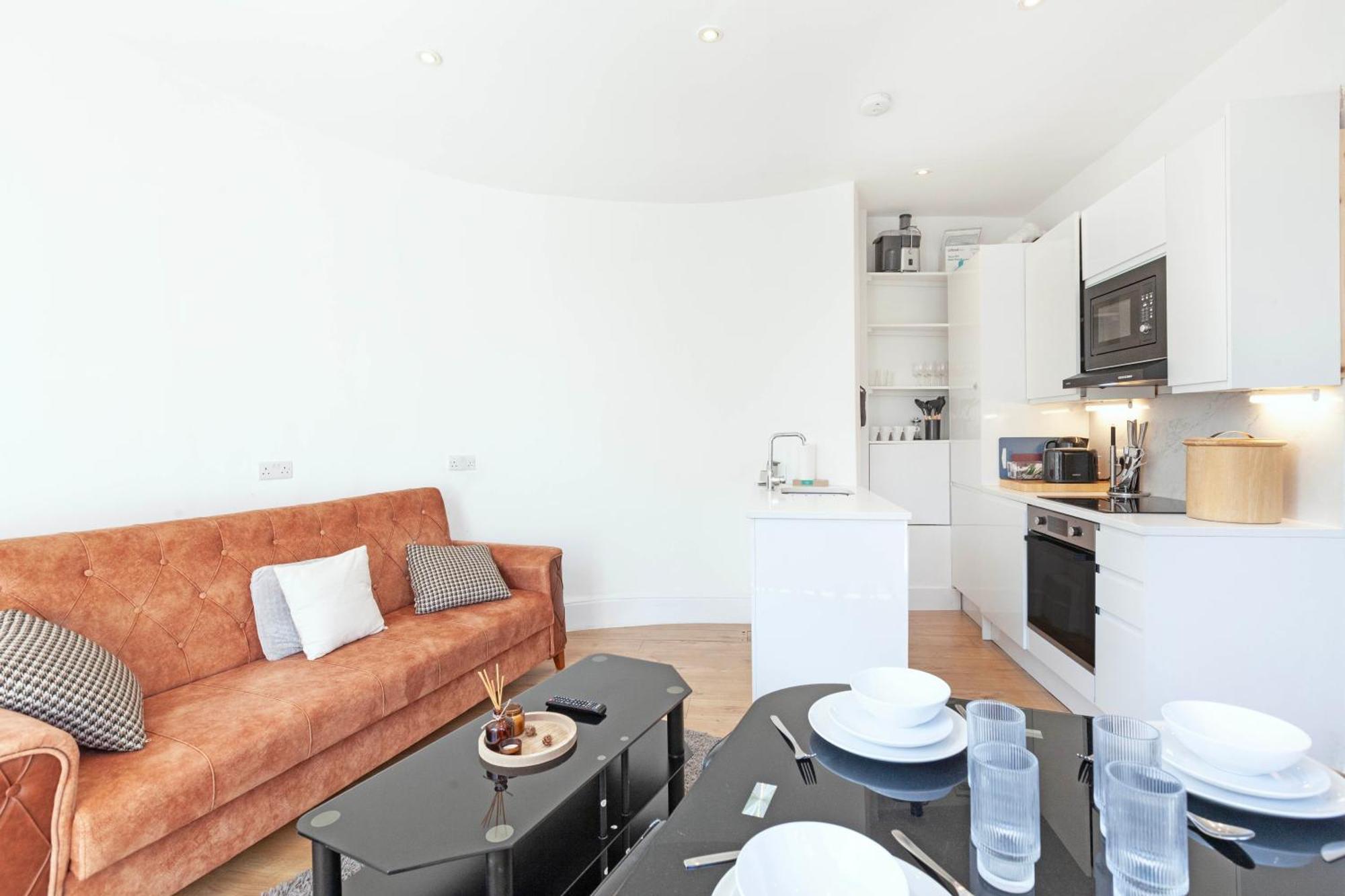 Lägenhet Luxury 2 Bedroom Flat In Royal Crescent London