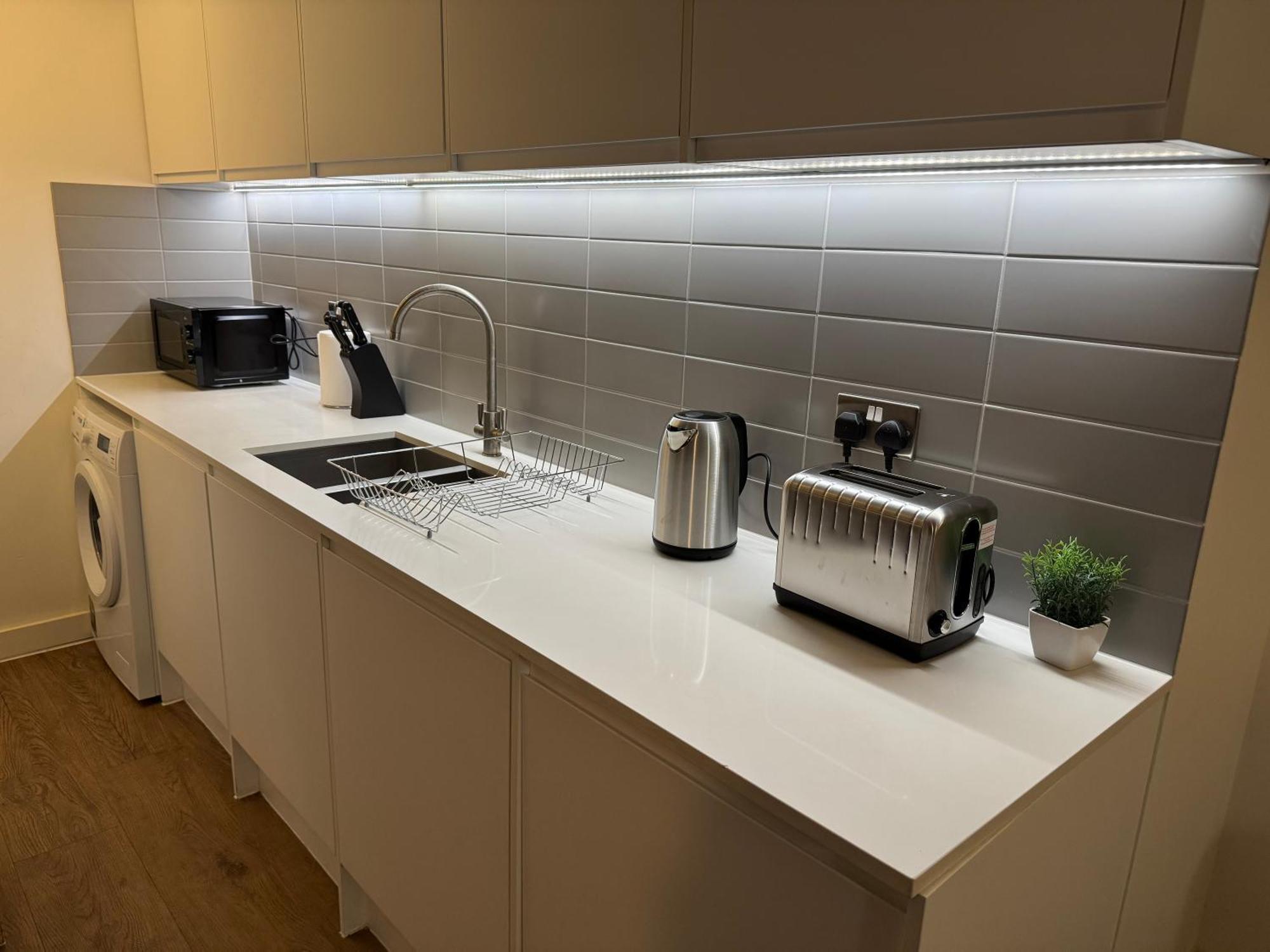 Stylish 1 Bed Flat In Dalston Junction * London