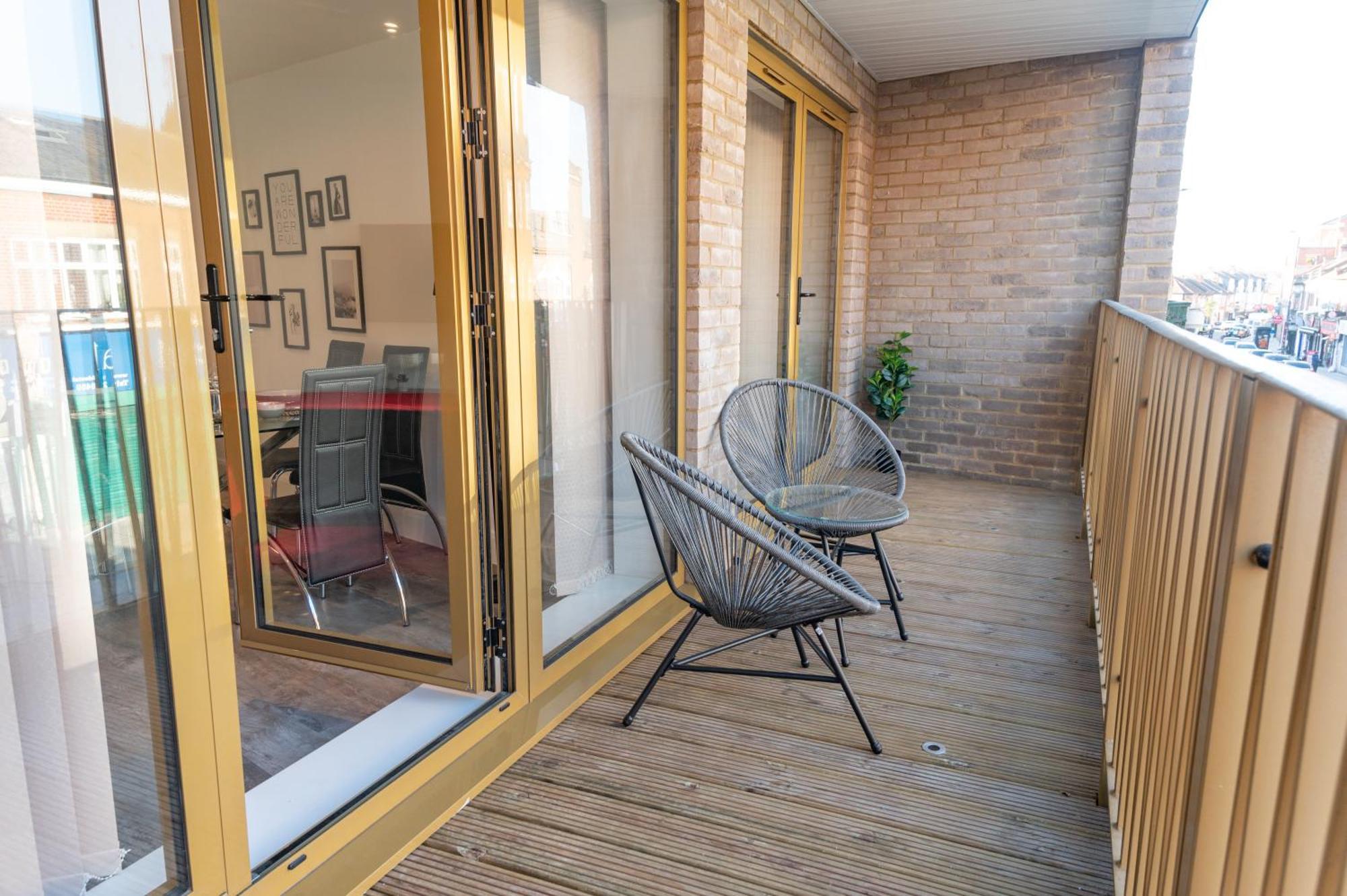 Luxe Retreat * London