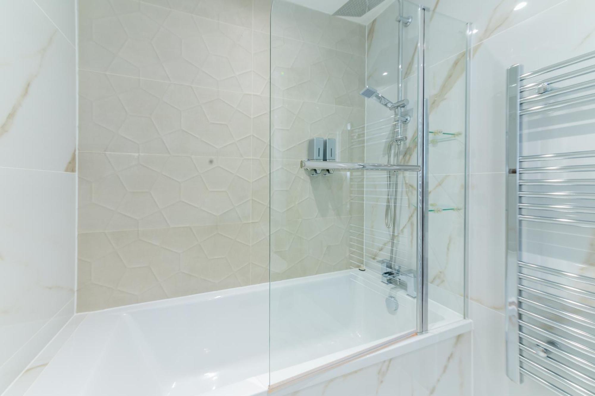 Guest house Luxe Retreat London