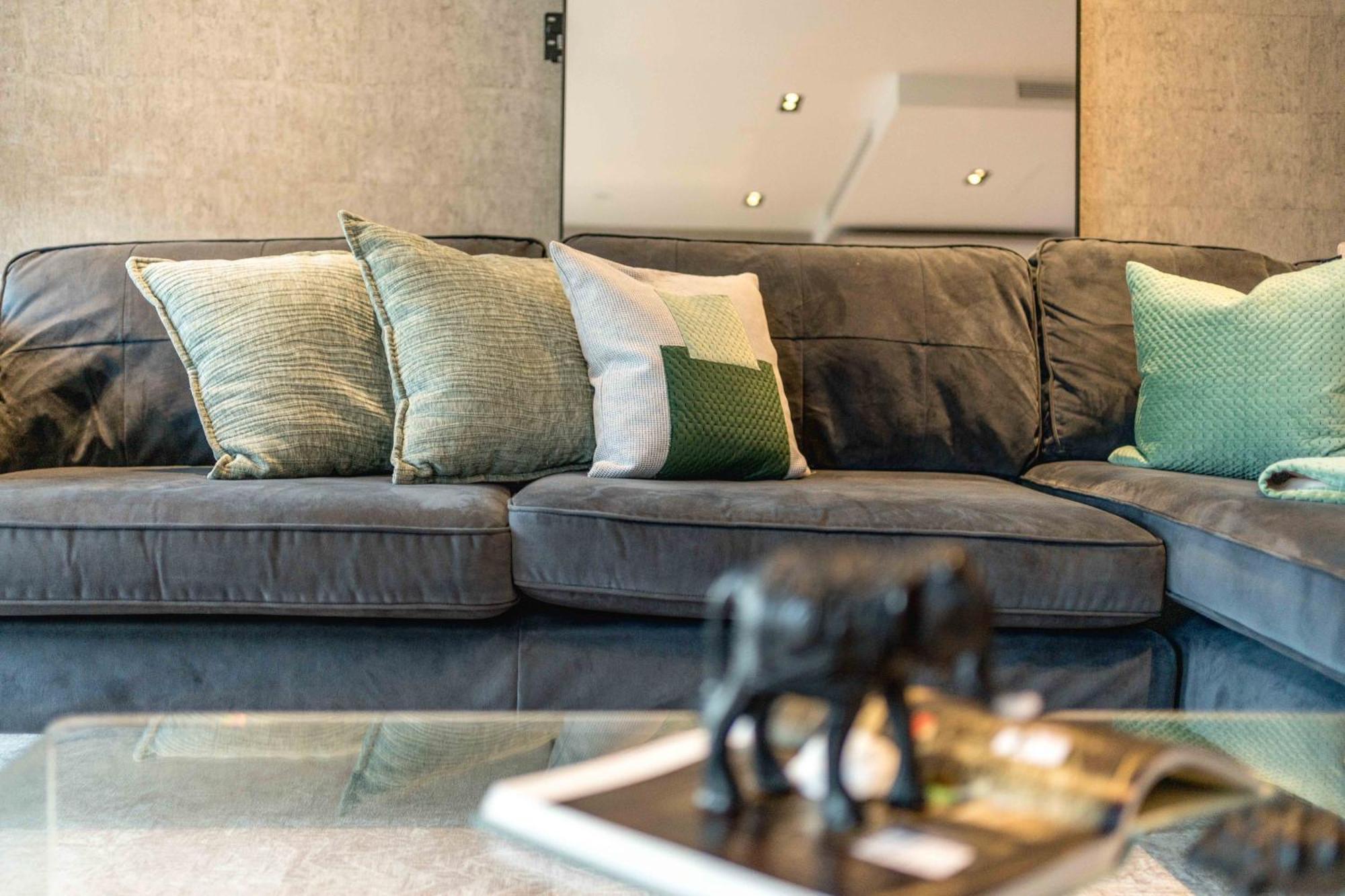 Leilighet Spectacular Brand New 2 Bedrooms And 2 Bathroom London