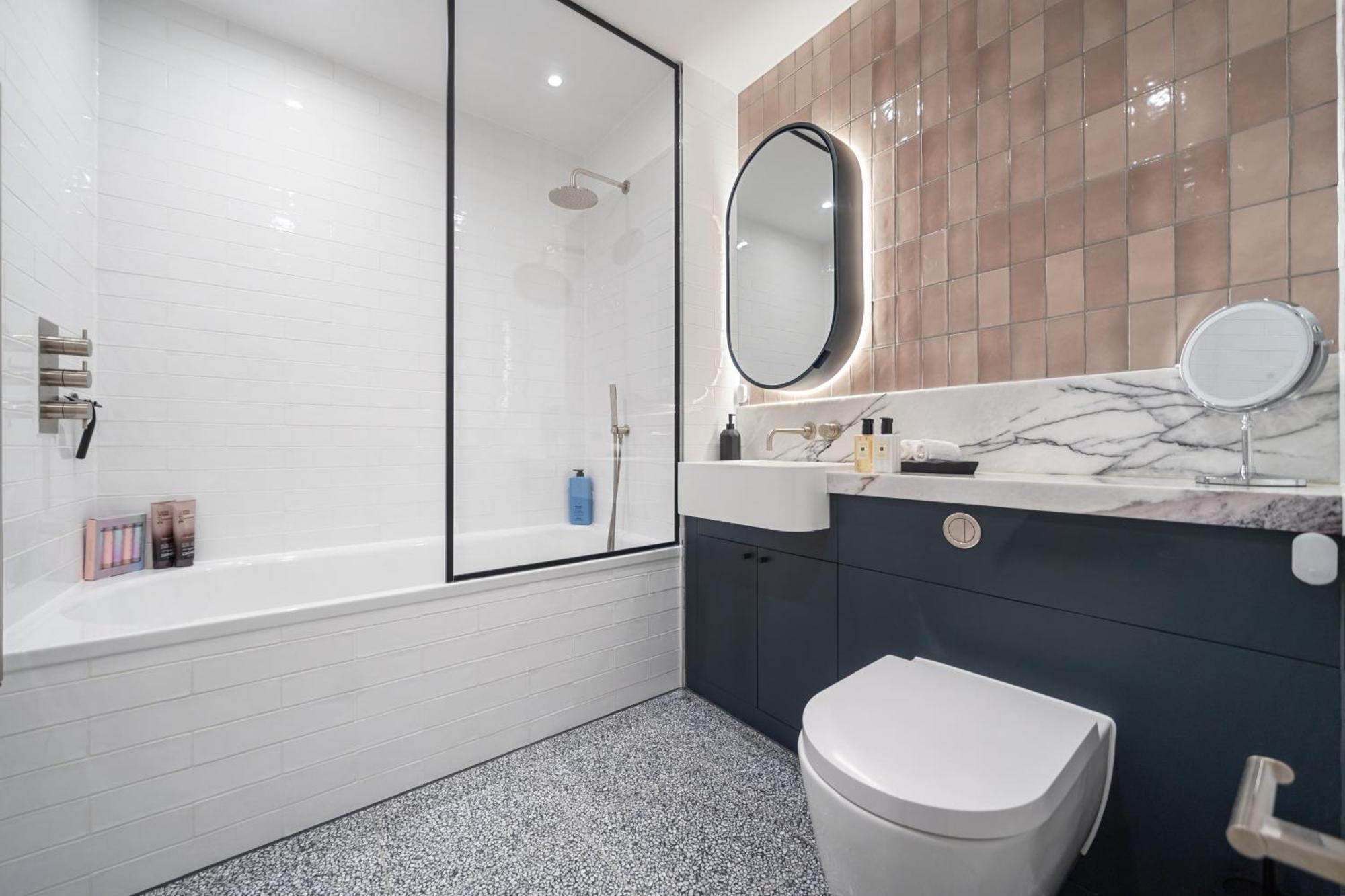 Luxury Flat By The American Embassy Apartment