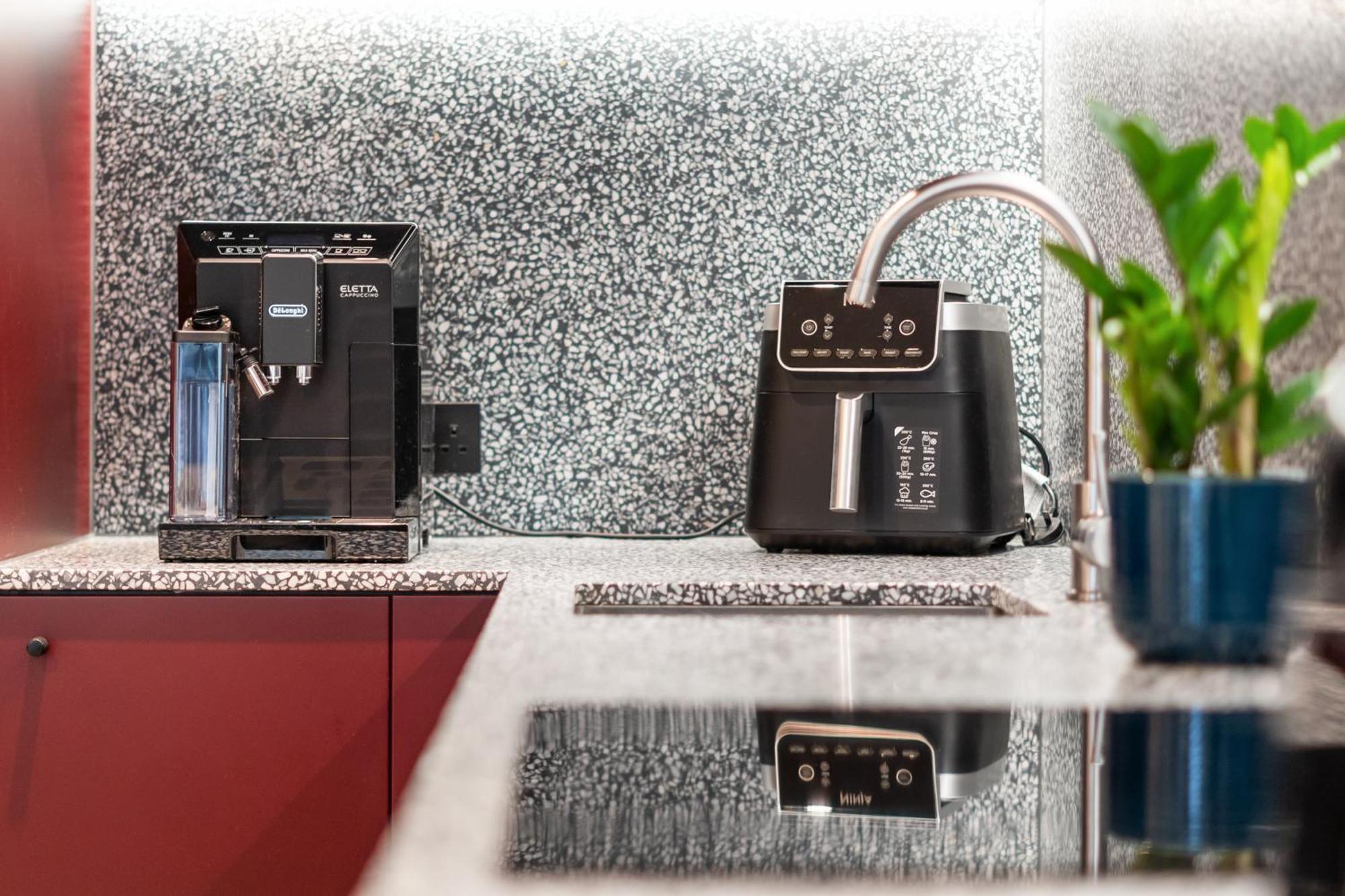 Luxury Flat By The American Embassy Apartment *