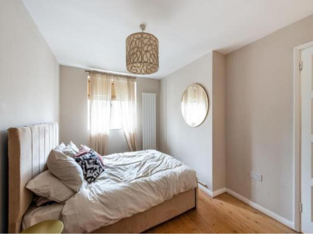 Spacious 2 Bed Flat In Swiss In Hampstead Lejlighed *