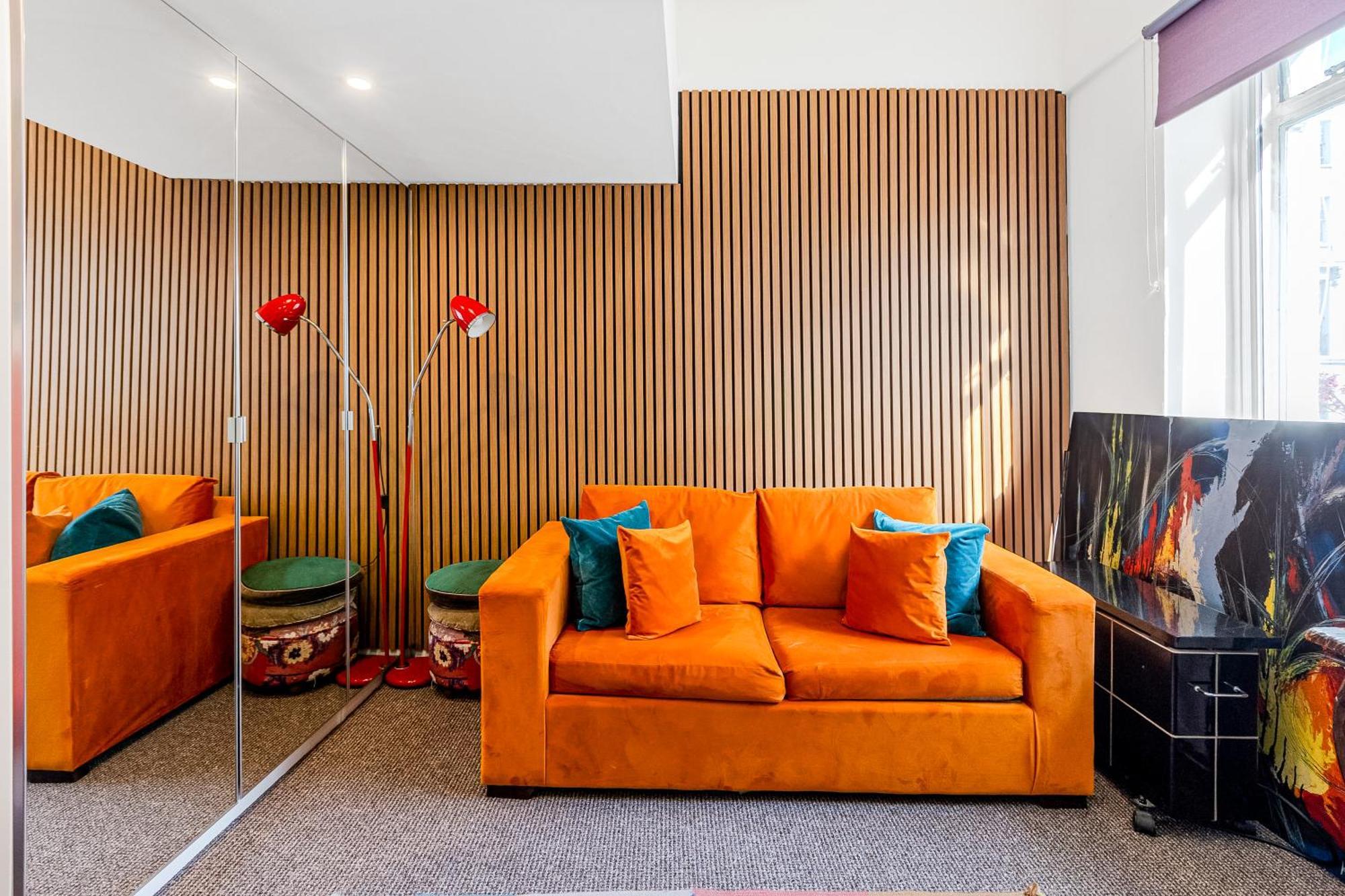 Incredibly Comfortable Near Hyde Park Lejlighed