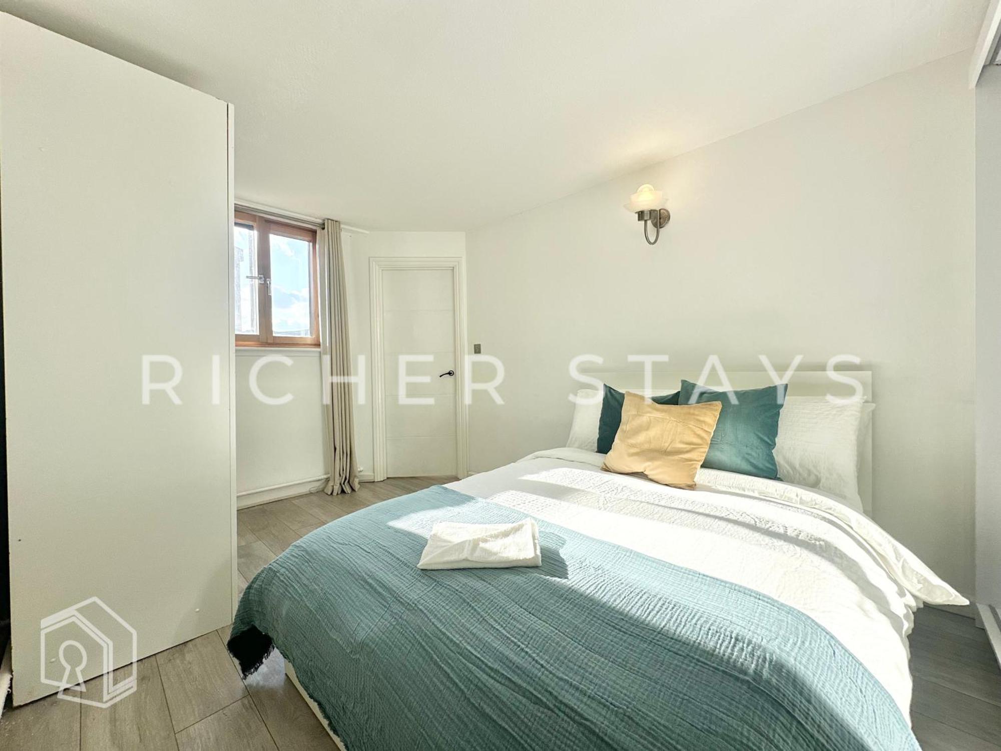Chelsea Riverside 1-bed Flat London