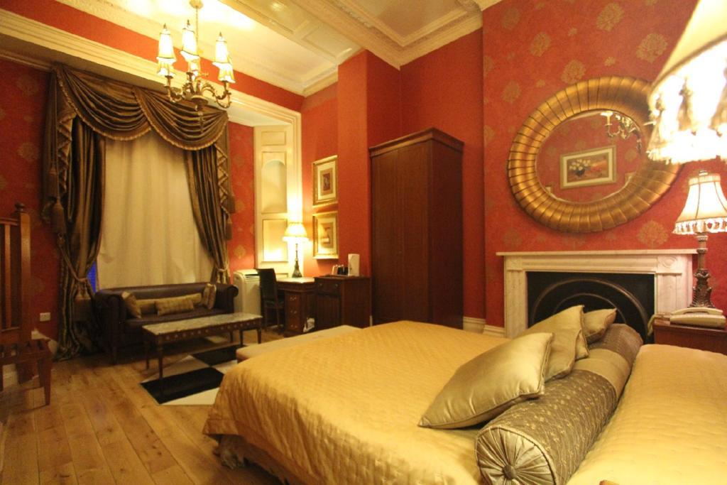 Opulence Boutique Hotel