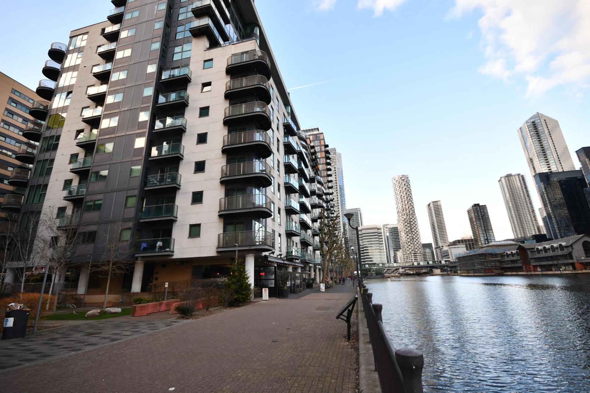 Comfortable 2 Bedroom Flat With Great View Near Canary Wharf Apartment London