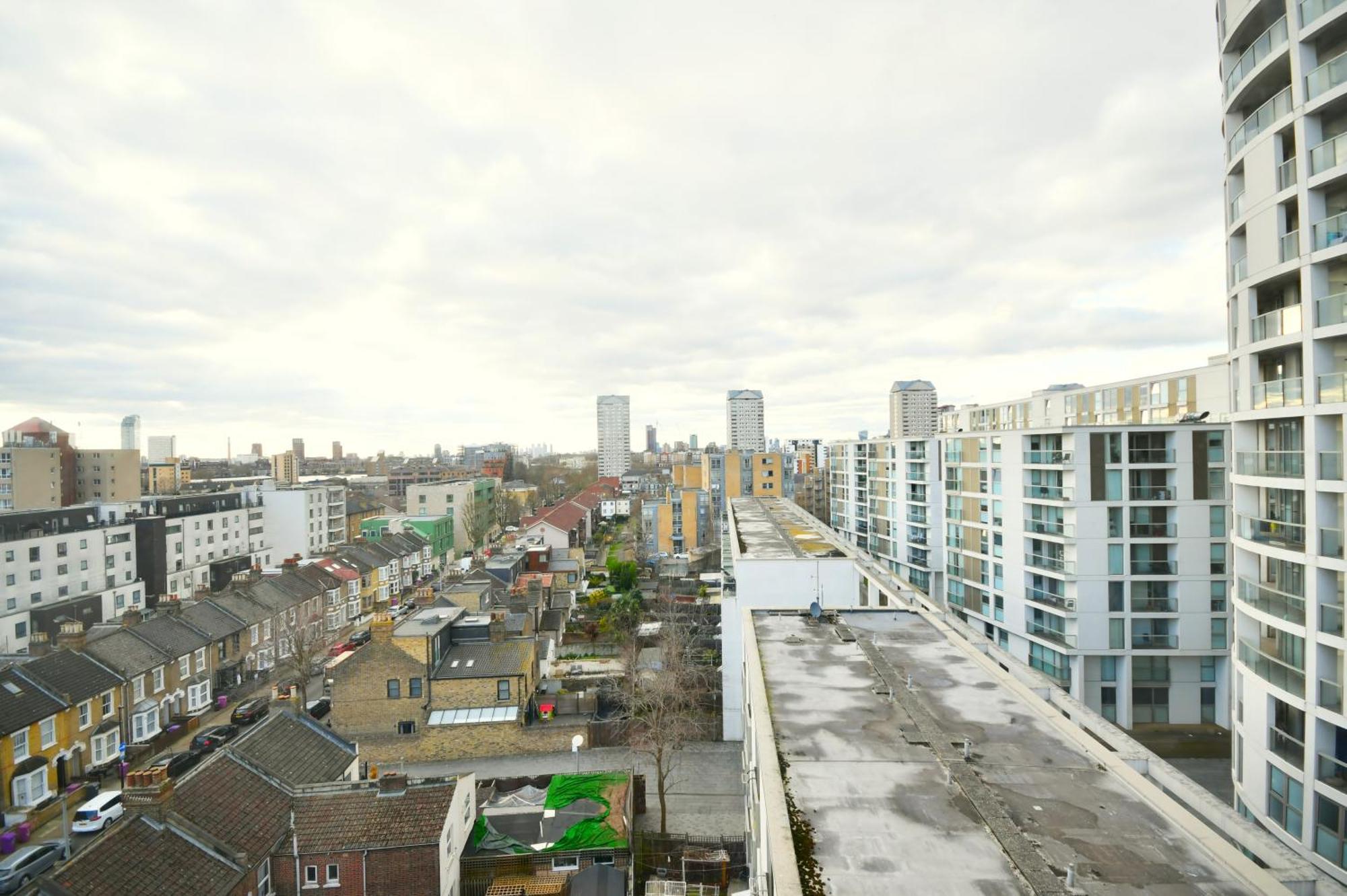 Comfortable 2 Bedroom Flat With Great View Near Canary Wharf Apartment