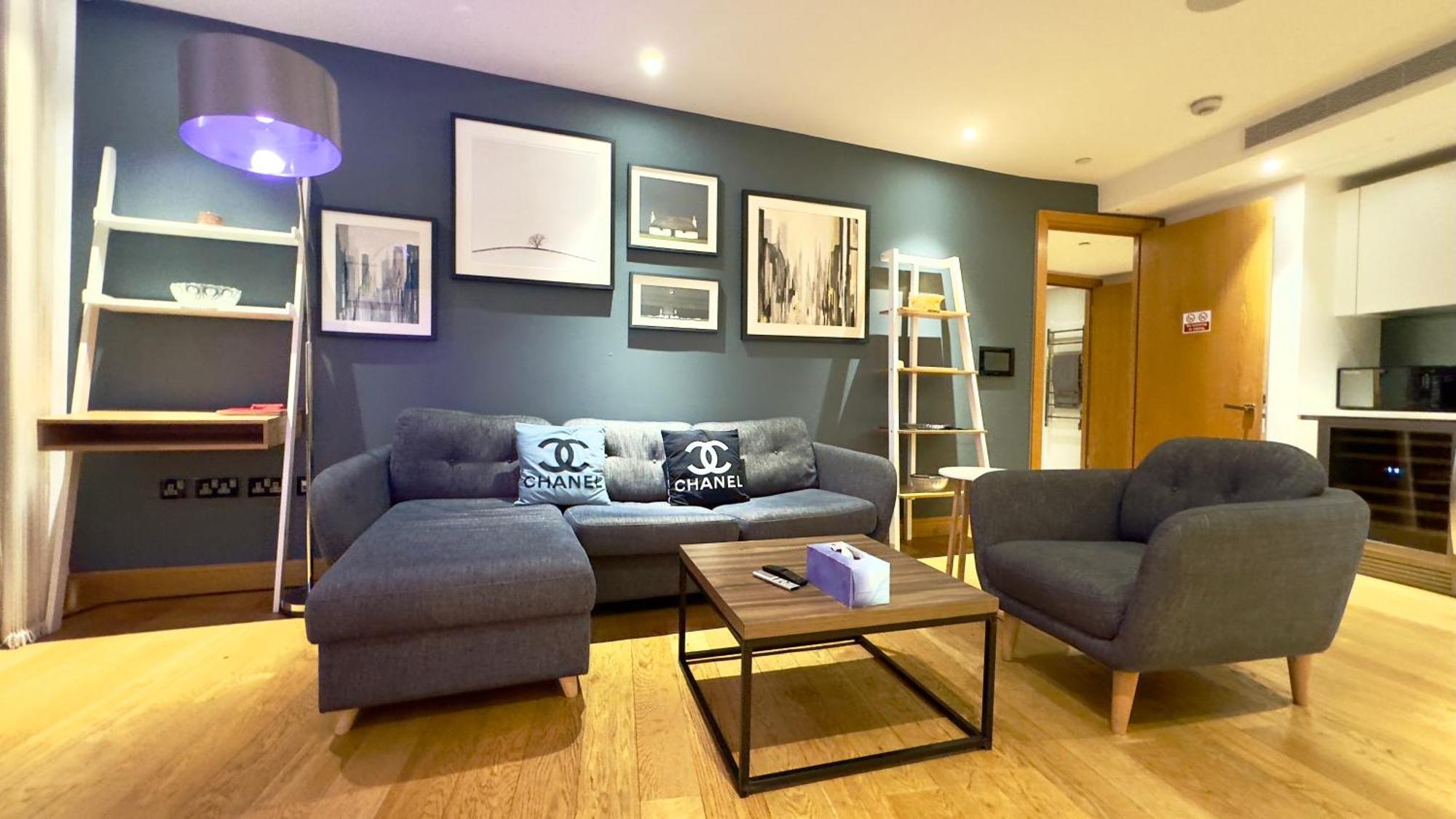 Luxury 3 Bedroom By Wild Apartment London