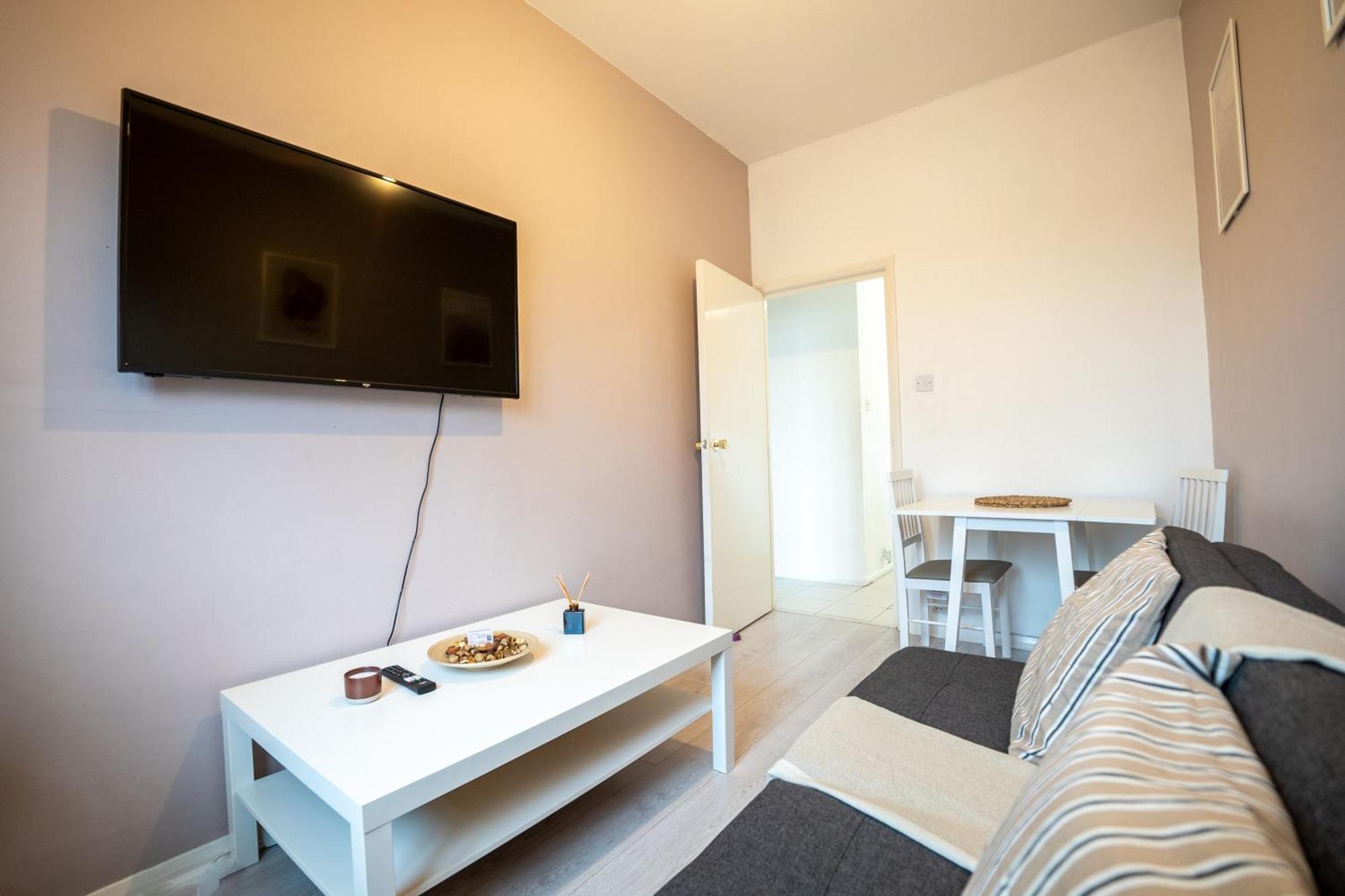 Apartment Escape - Stylish 2 Bedroom