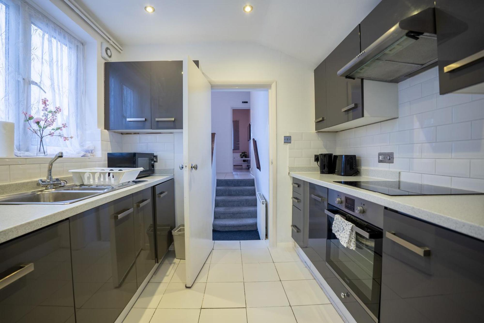 Escape - Stylish 2 Bedroom Apartment *