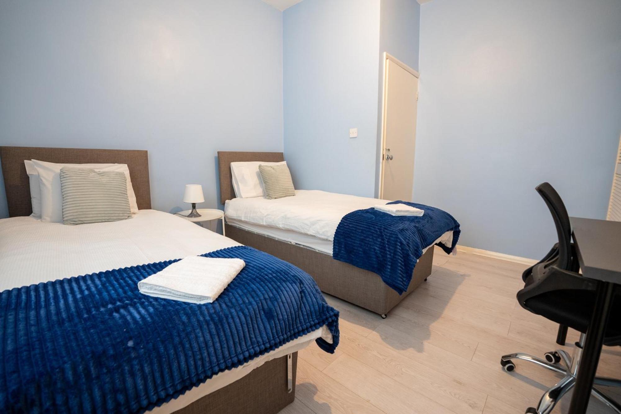 Escape - Stylish 2 Bedroom Apartment London