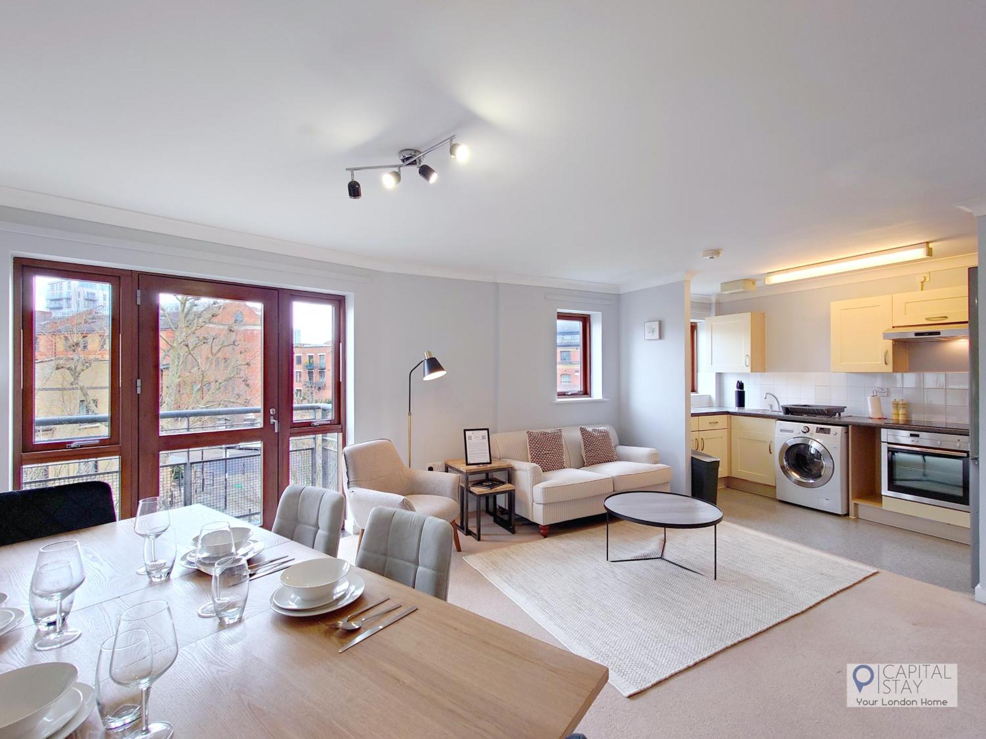 Fully Serviced Two Bed In Poplar London
