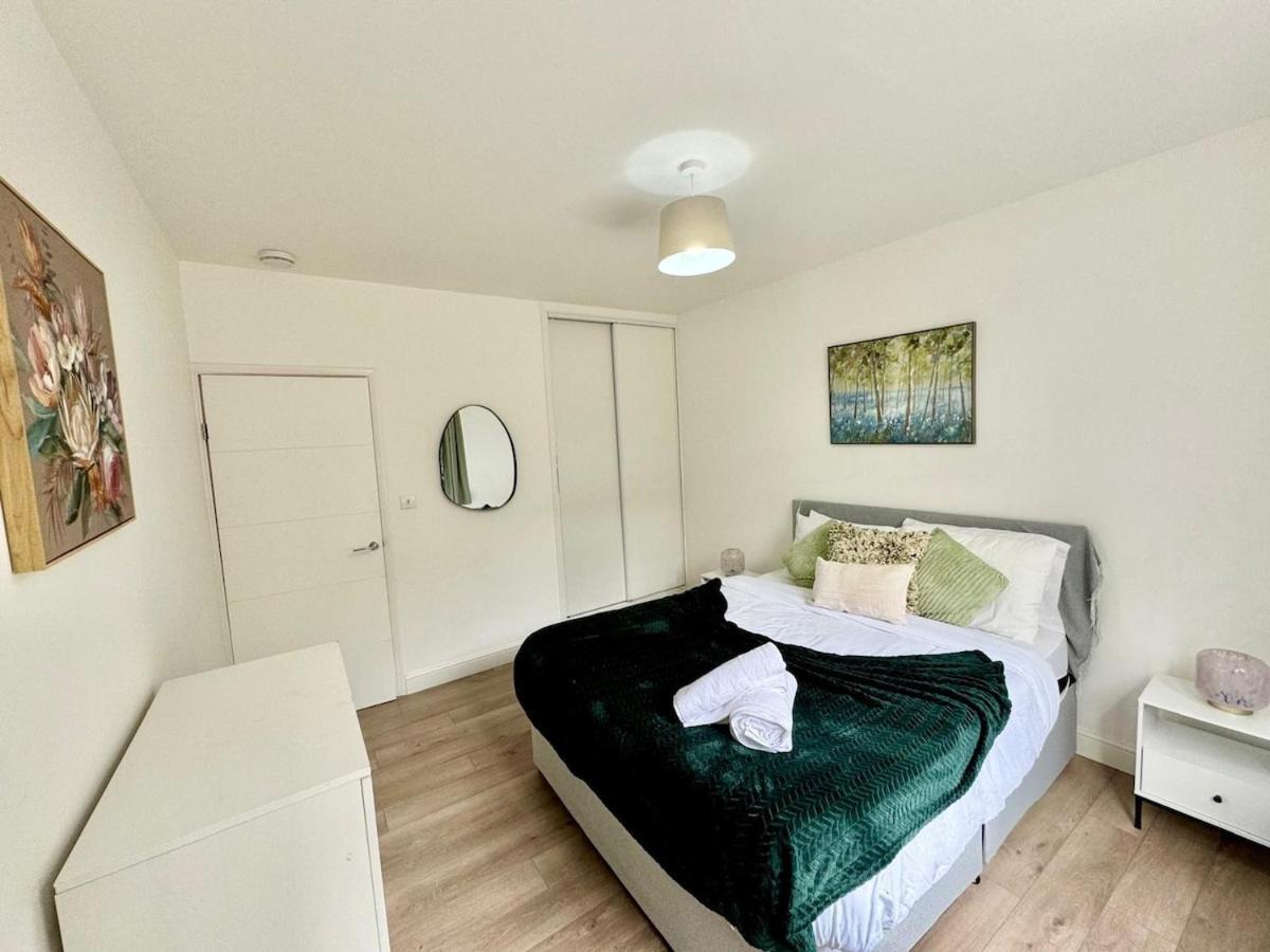 Baker Street Stylish Getaway 2br