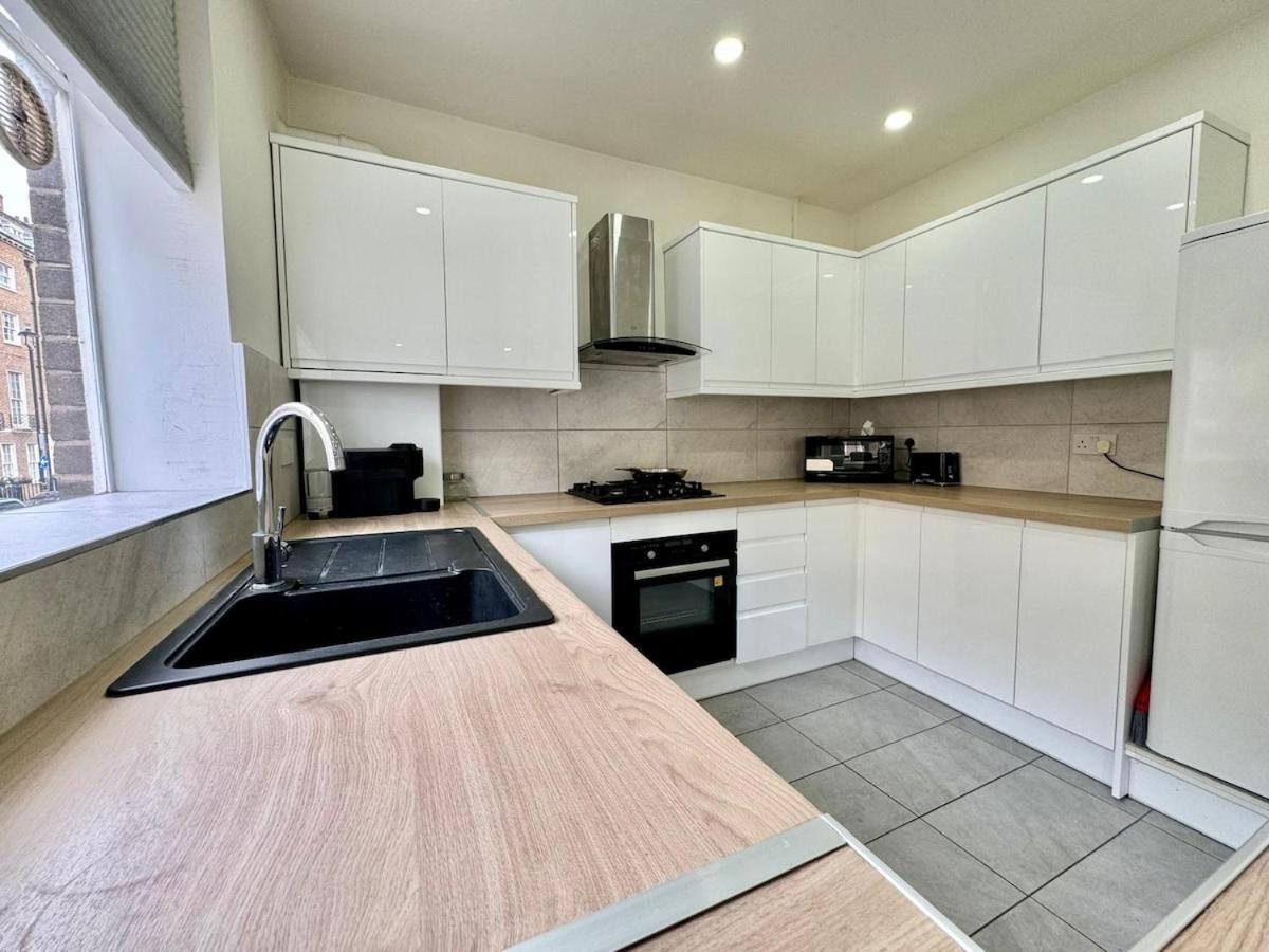Baker Street Stylish Getaway 2br Apartment *