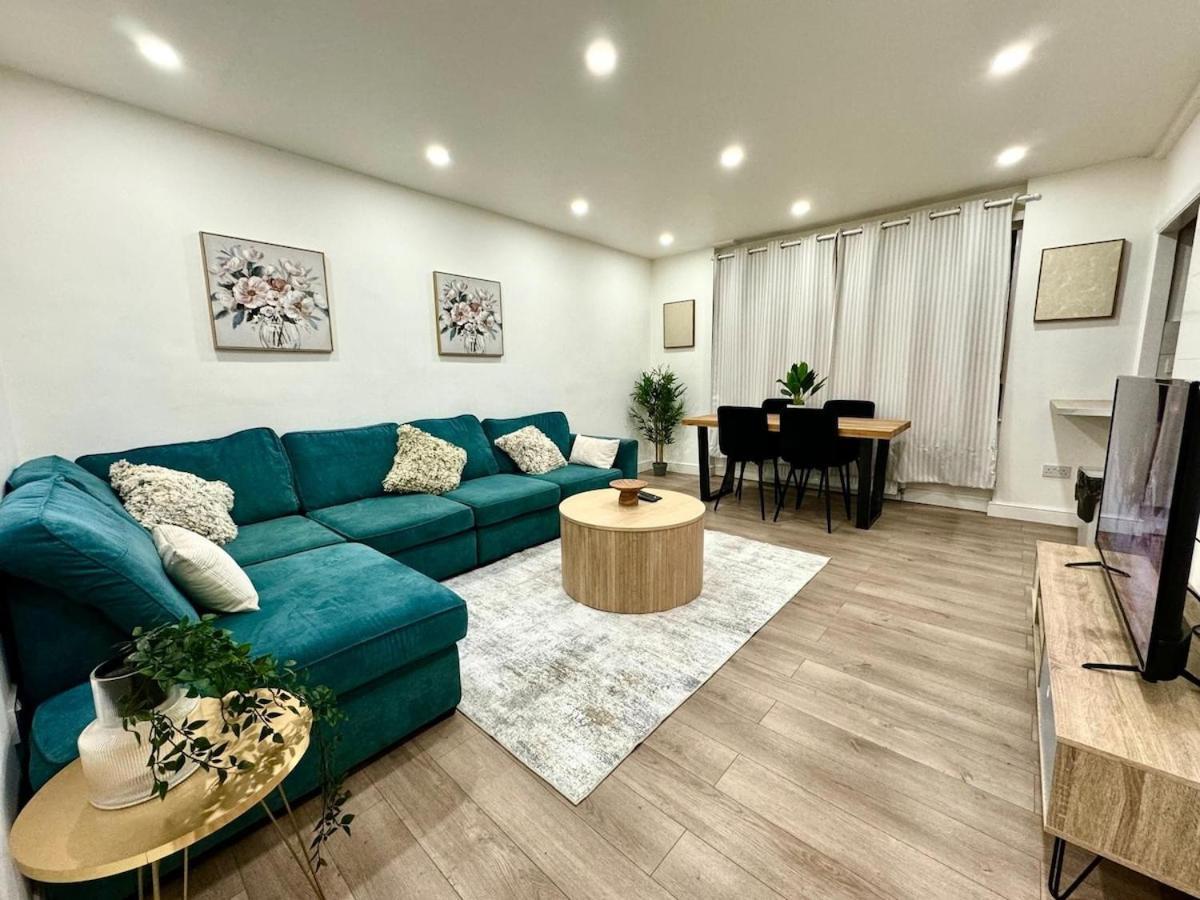 Baker Street Stylish Getaway 2br London