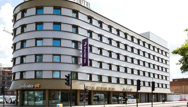 En-suite Near Woolwich Elizabeth Metro Line Hotel London