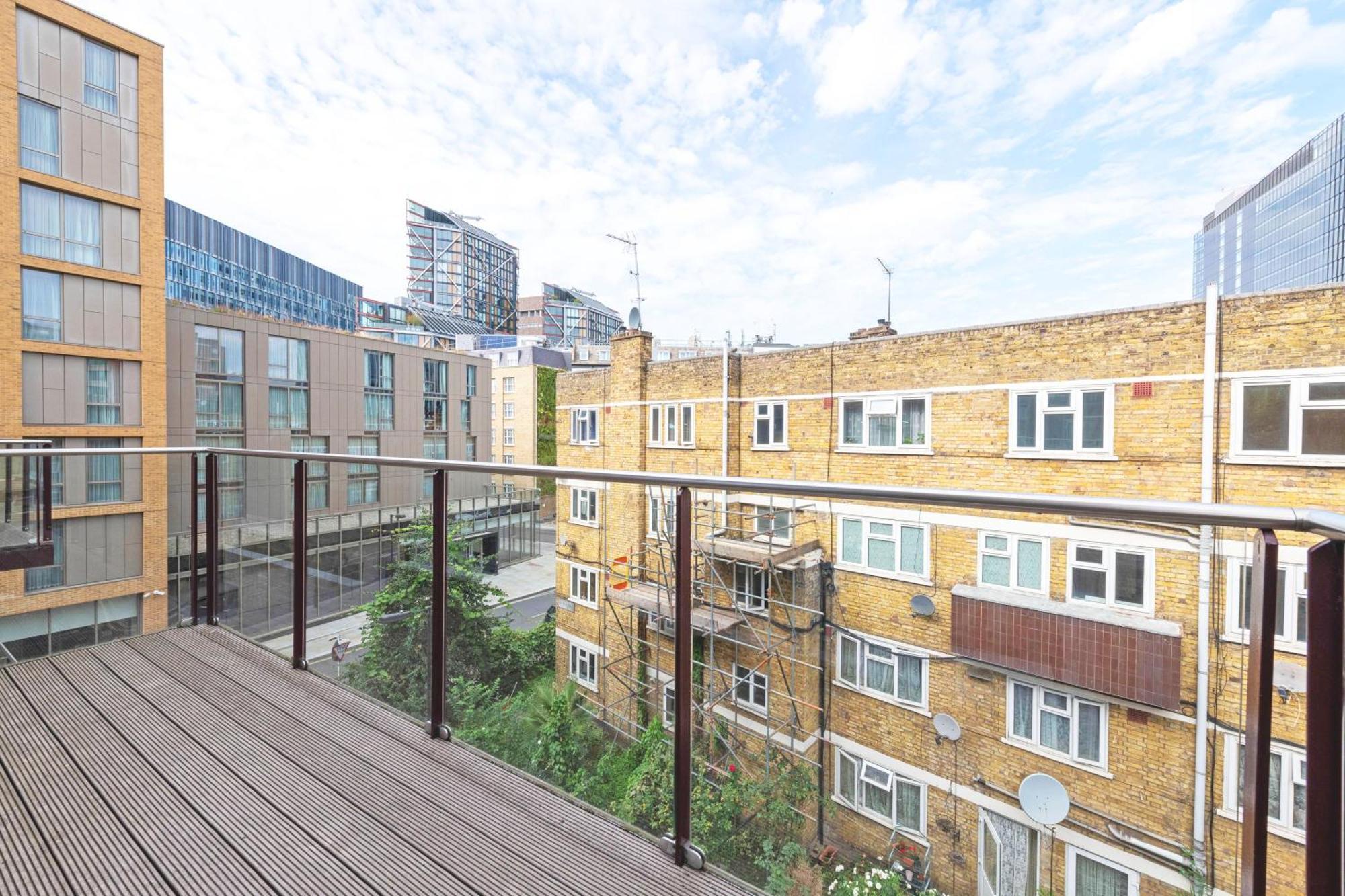 Spacious & Elegant In Southbank Near Eye Apartment