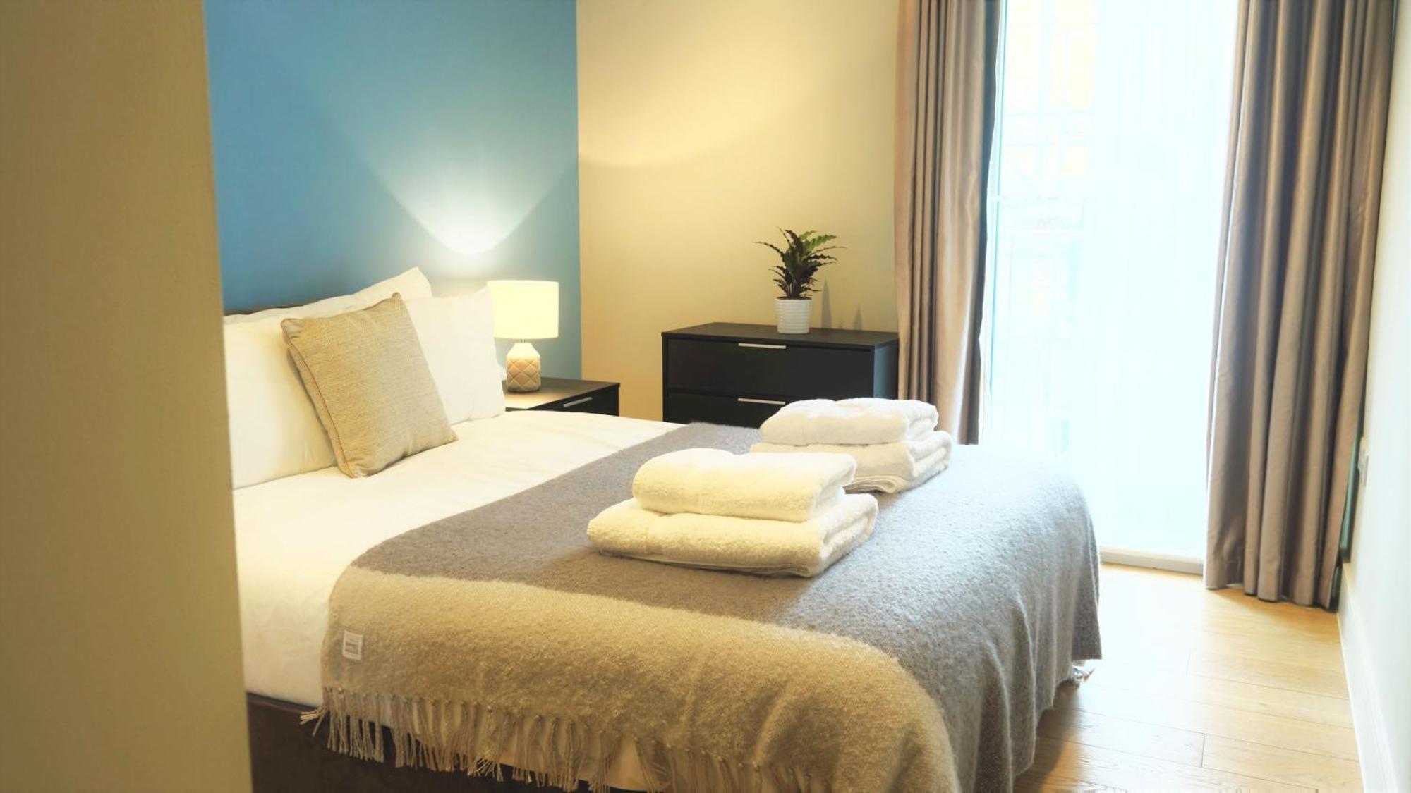 Spacious & Elegant In Southbank Near Eye Apartment