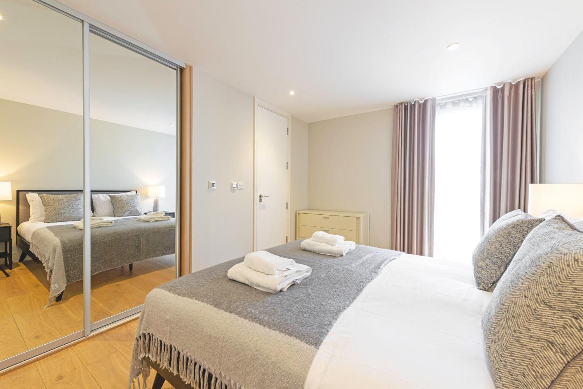 Spacious & Elegant In Southbank Near Eye * London