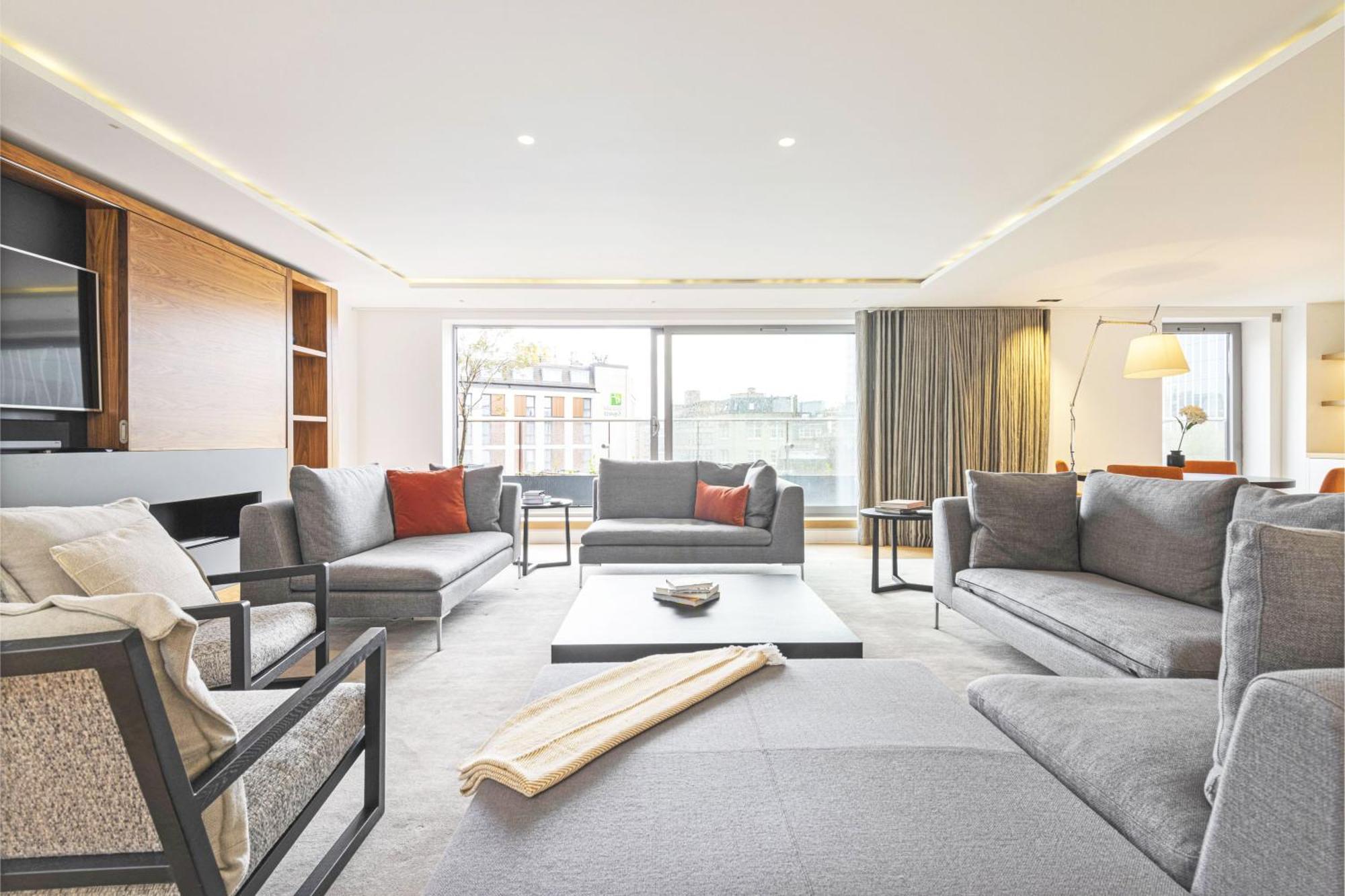 Spacious & Elegant In Southbank Near Eye