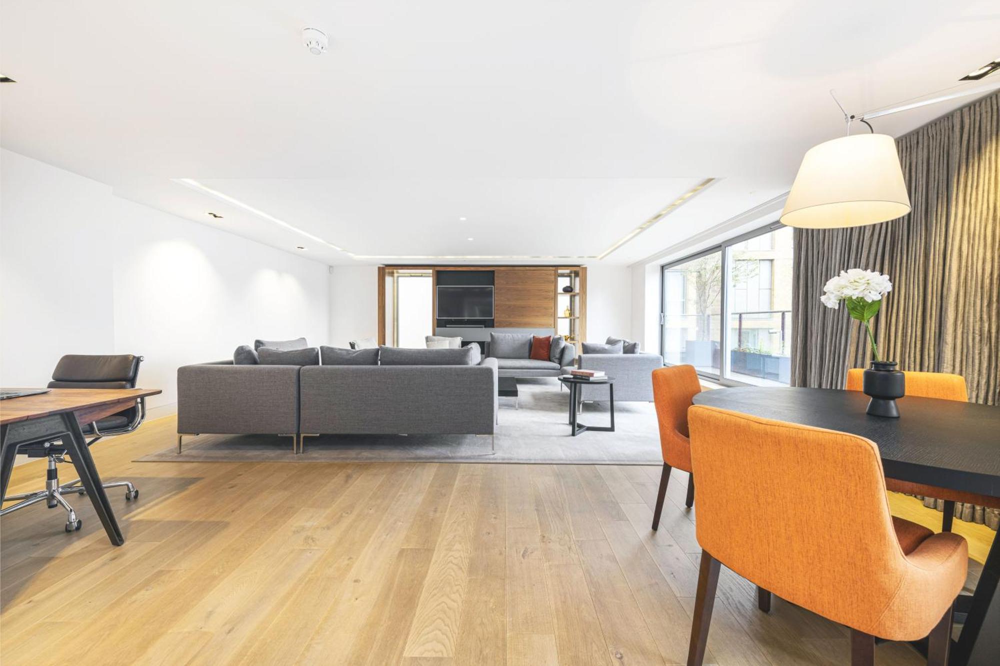 Apartment Spacious & Elegant In Southbank Near Eye London