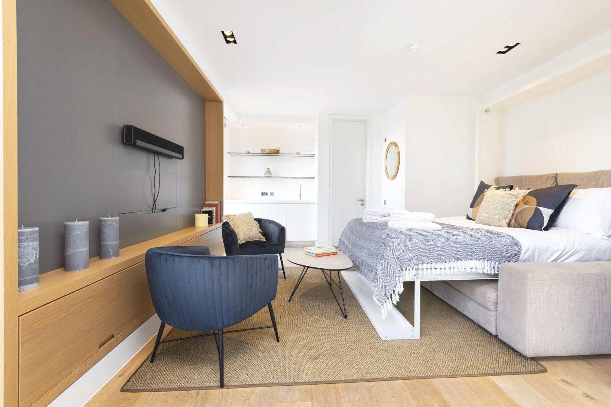 Spacious & Elegant In Southbank Near Eye Apartment London