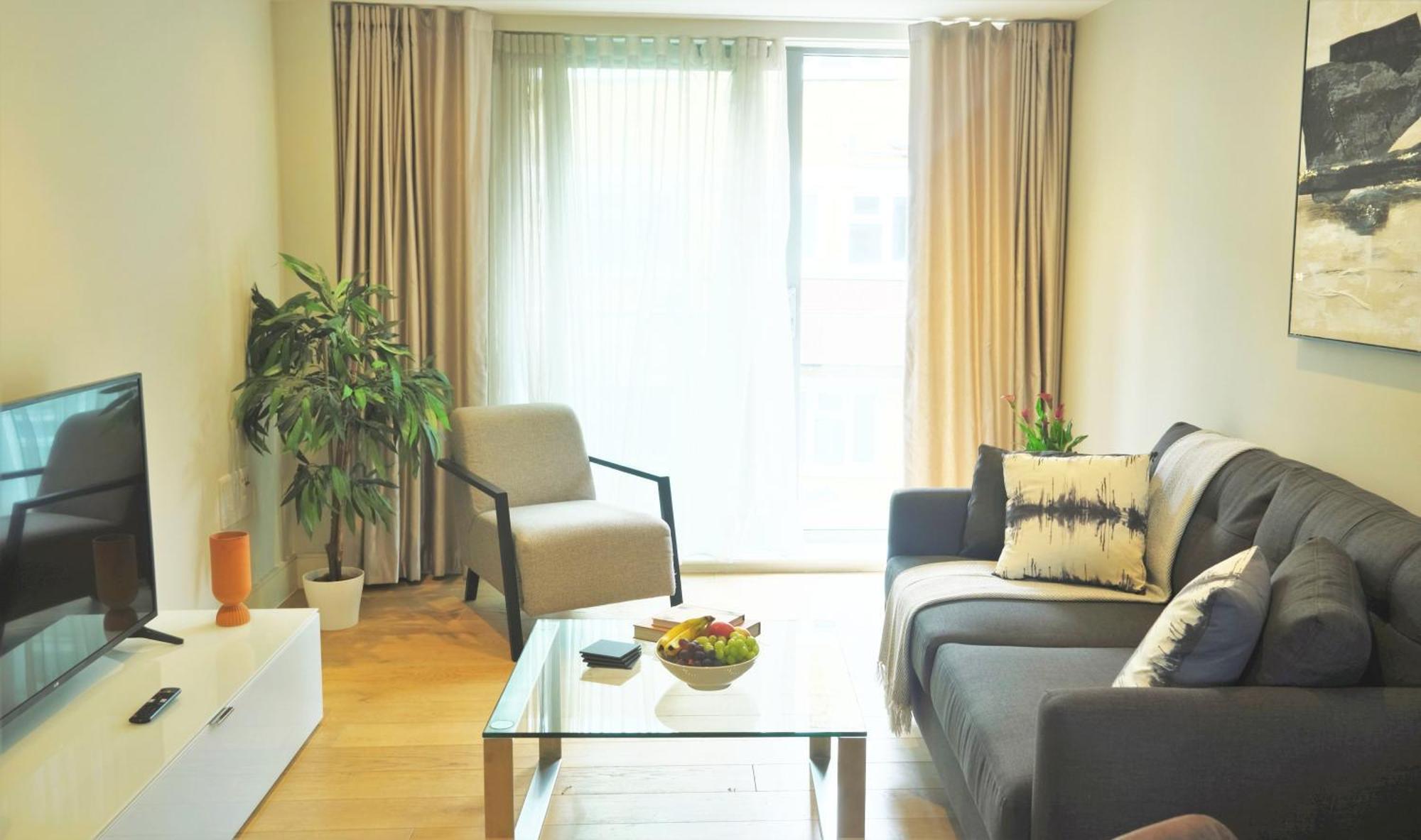 Spacious & Elegant In Southbank Near Eye Apartment London
