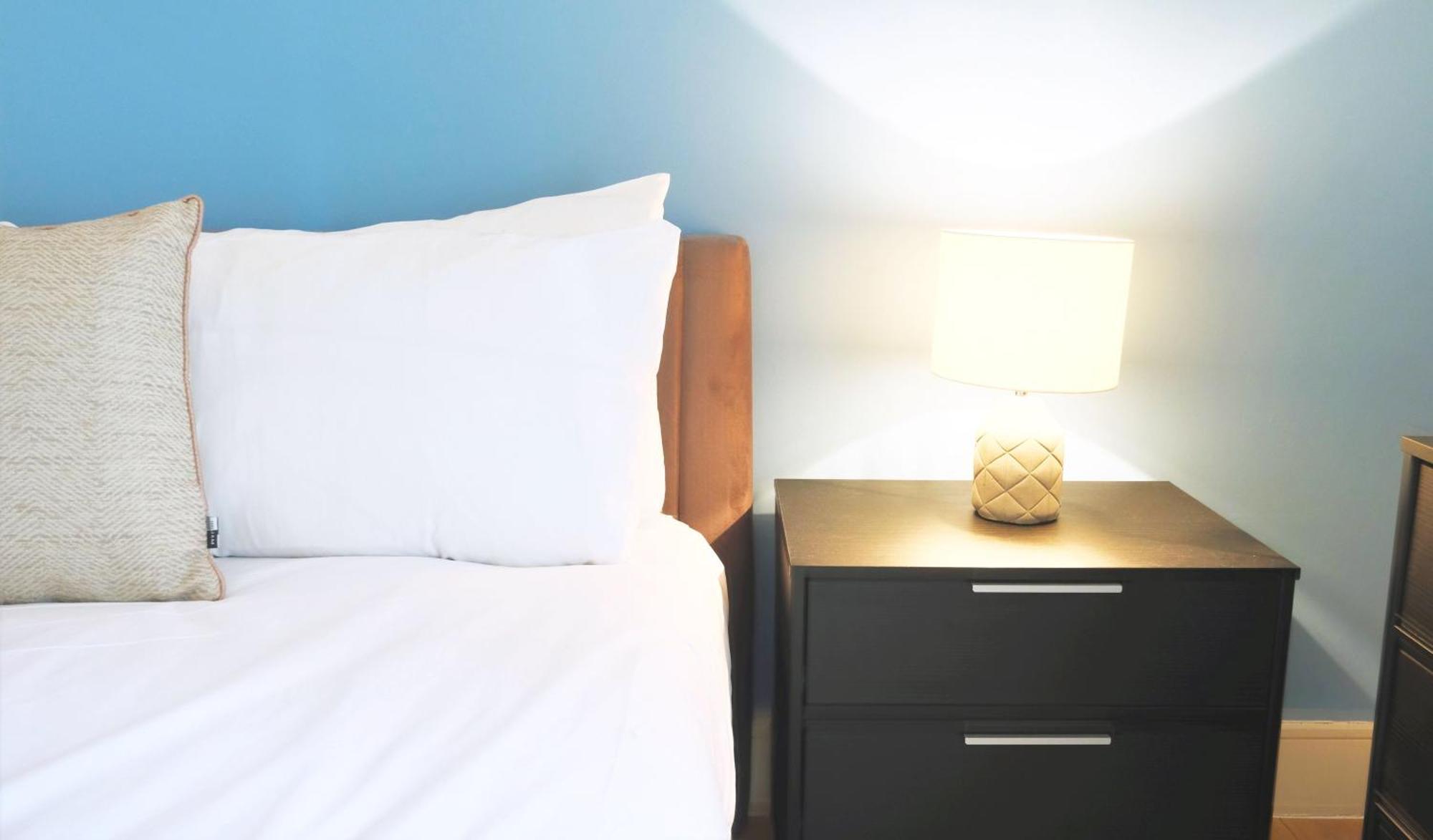 Apartment Spacious & Elegant In Southbank Near Eye London