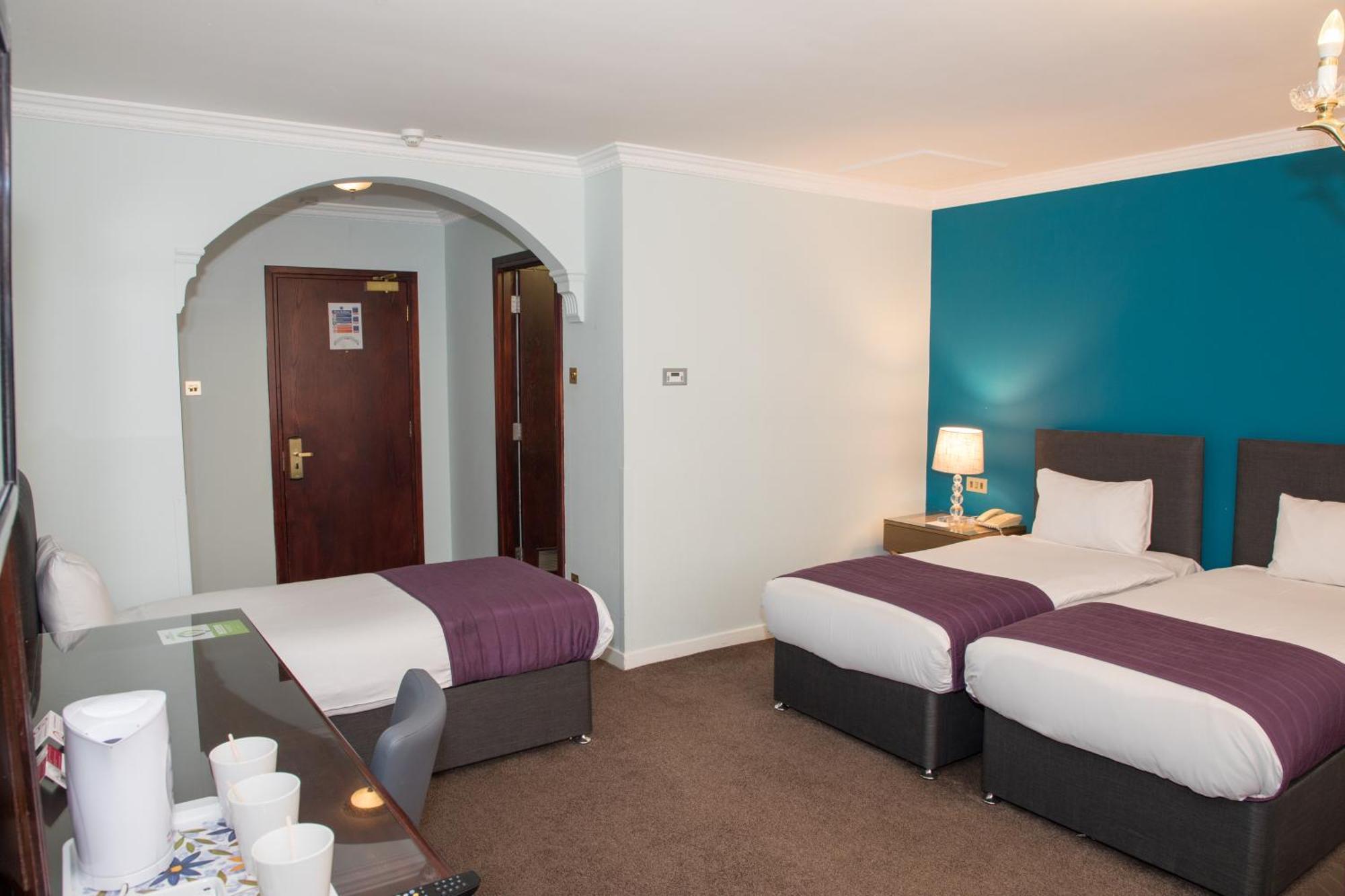 Britannia International Canary Wharf Hotel 4*