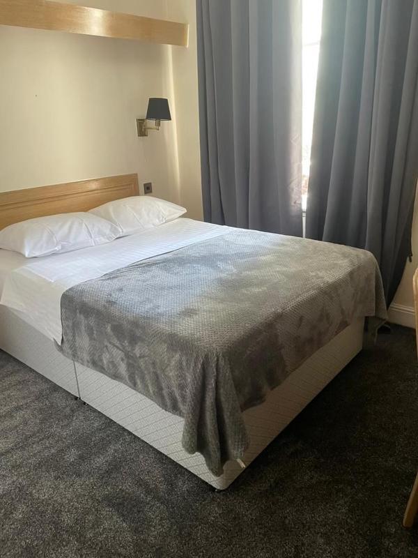 Hotel The Gresham 3*