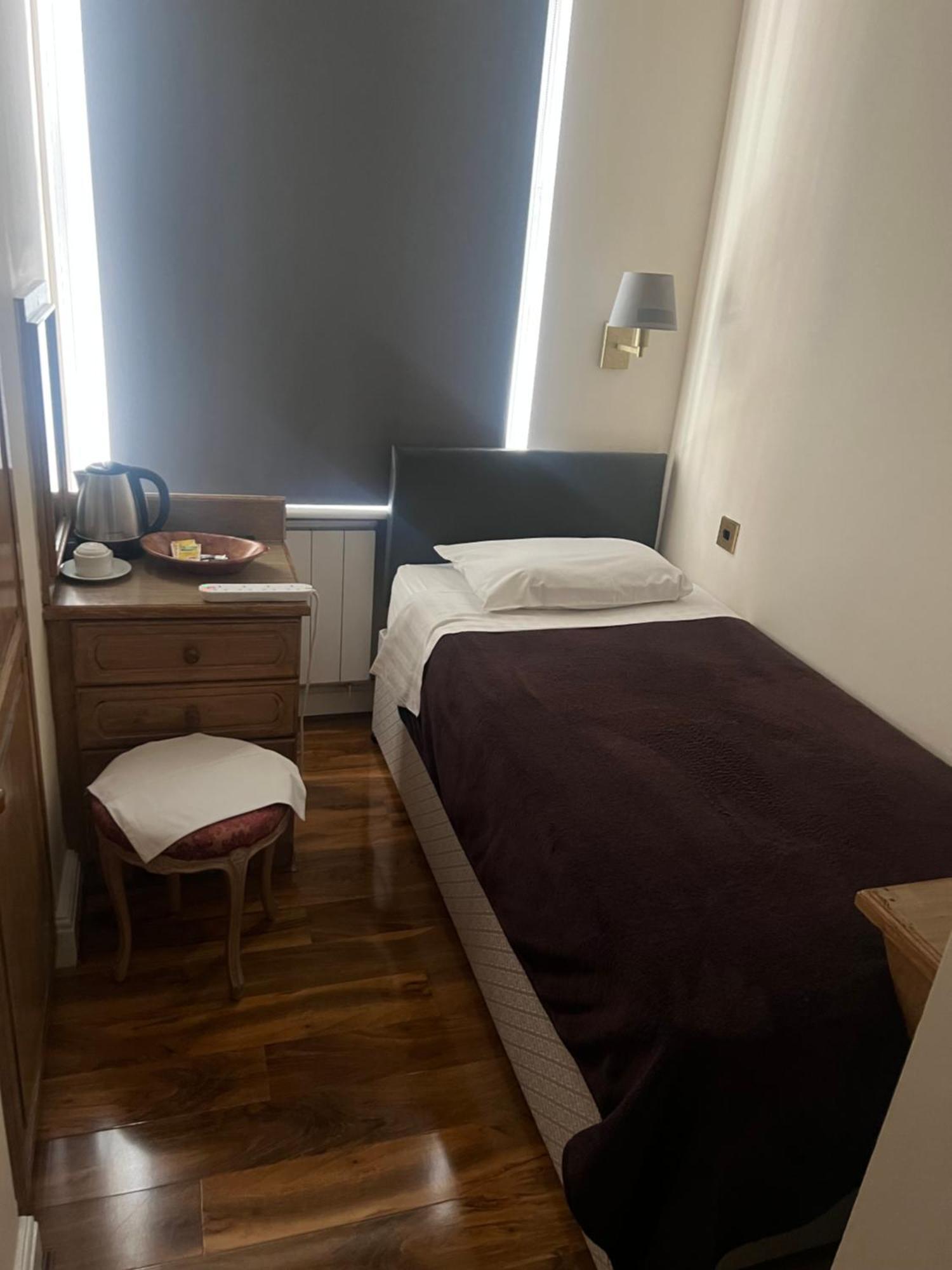 The Gresham Hotel 3*