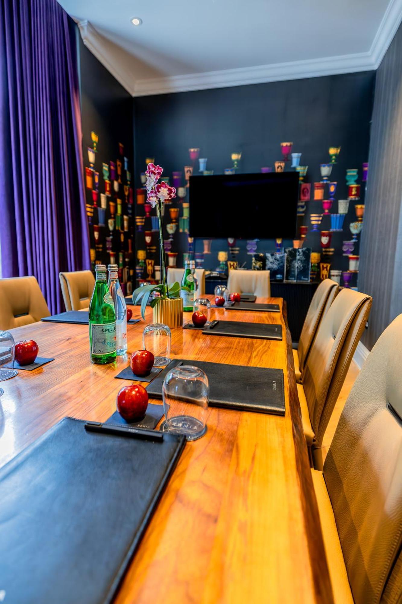 Xenia - Autograph Collection Hotell