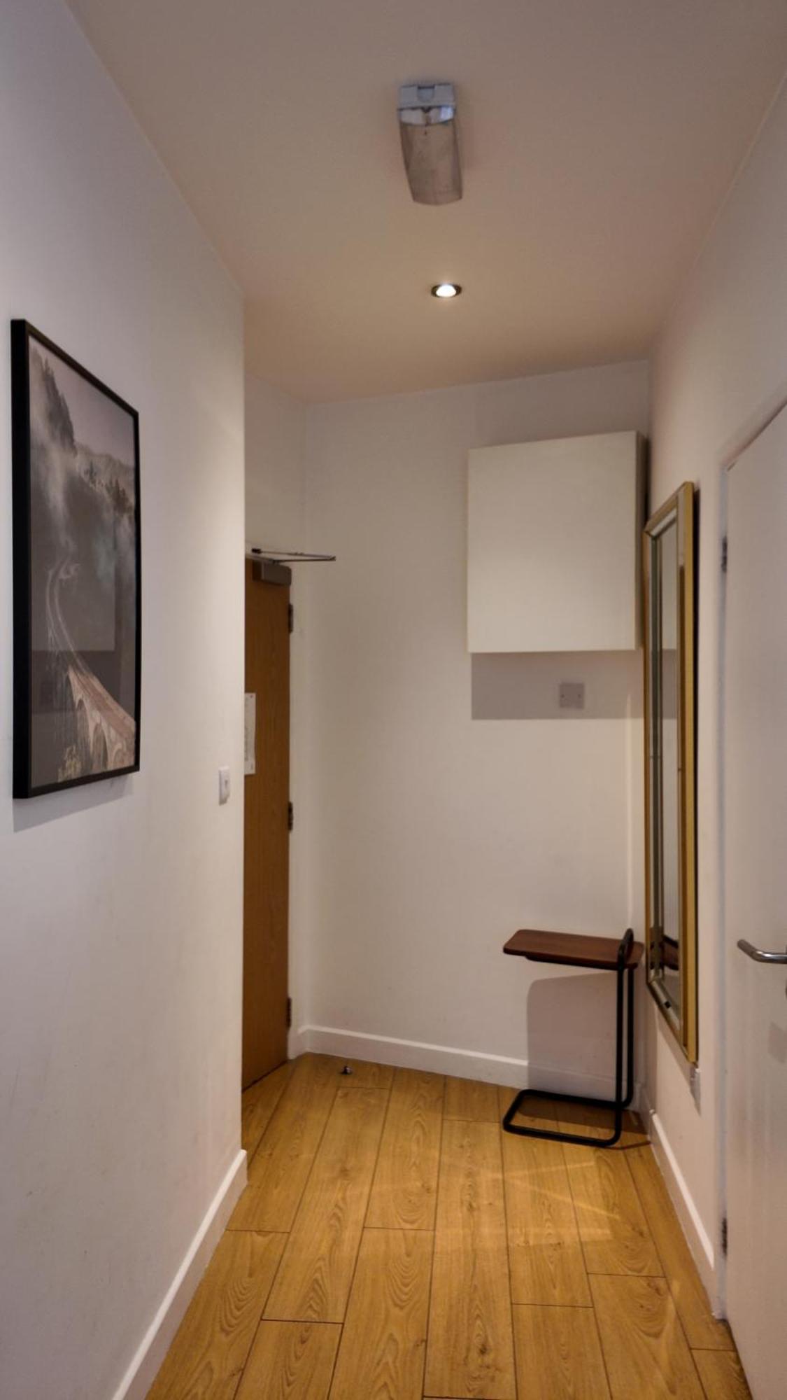 Leilighet Stunning Piccadilly 1 Bedroom Flat In Vr9
