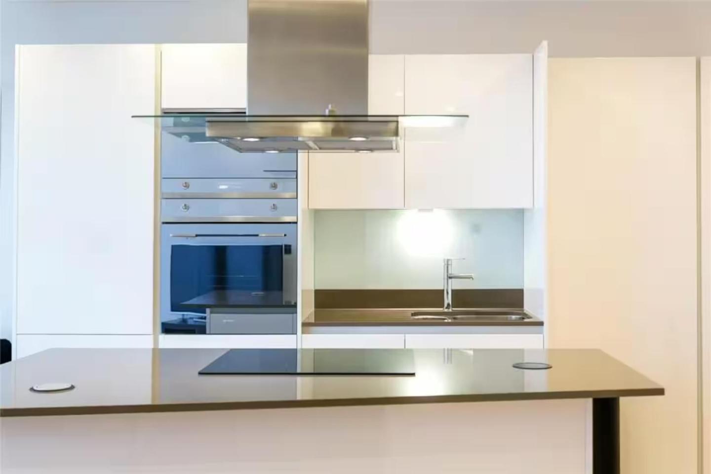 Luxurious Canary Wharf Aptartment - Outstanding View!