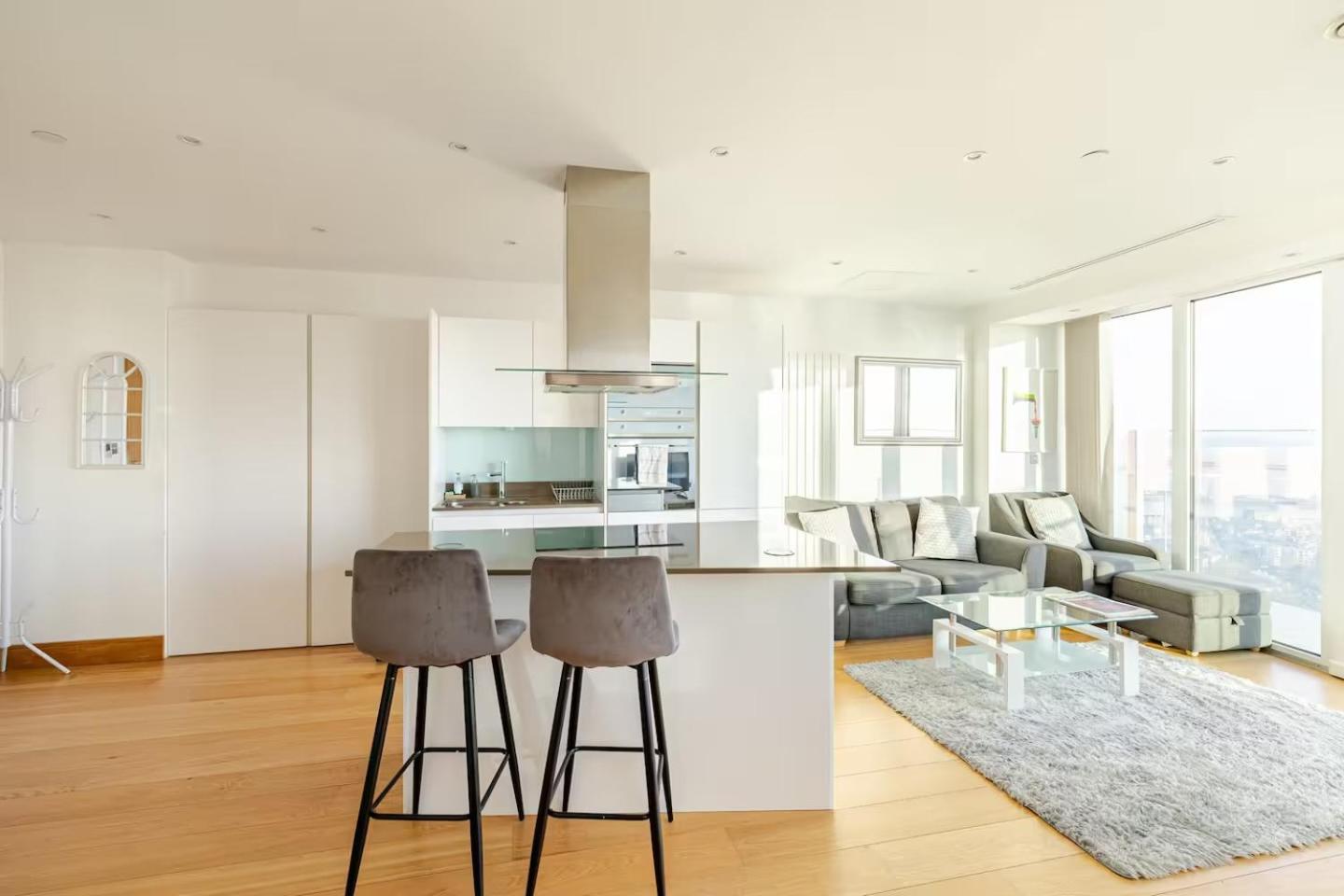 Luxurious Canary Wharf Aptartment - Outstanding View! London