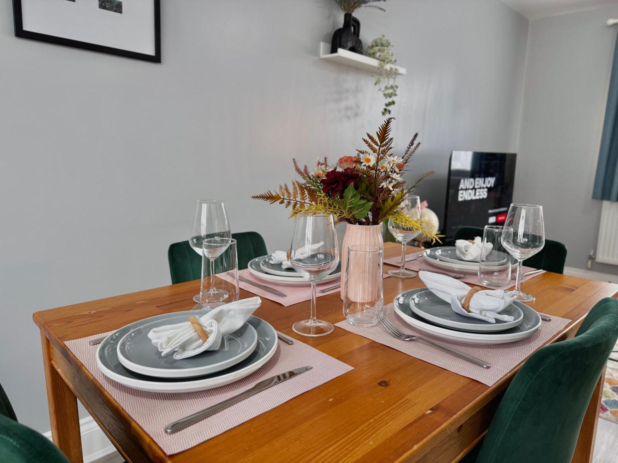 Garden 1-bed Flat 30min To Downtown & Free Parking Londen