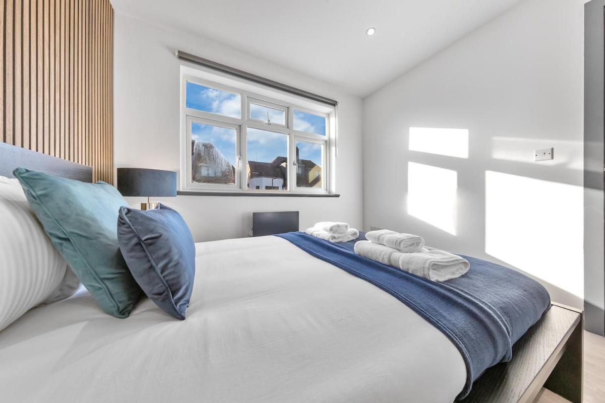 Modern 1 Bed Flat - Near Station - Apartment London