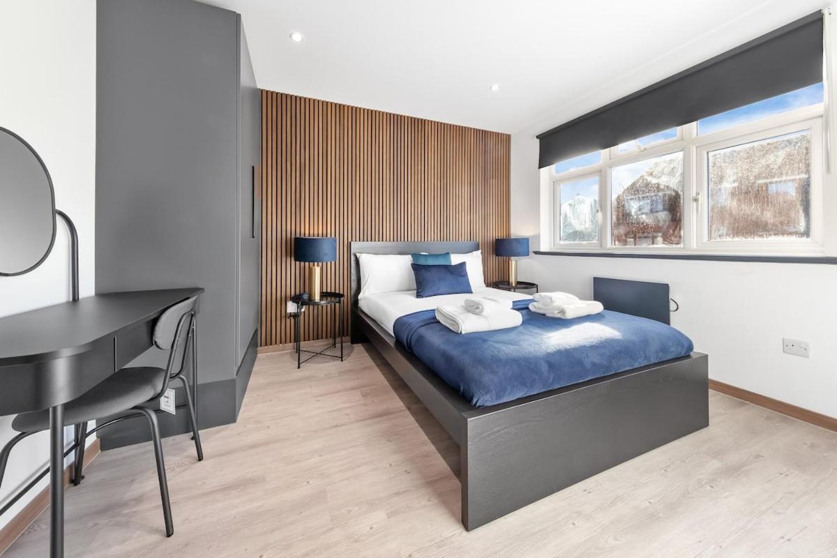 Modern 1 Bed Flat - Near Station - Apartment *