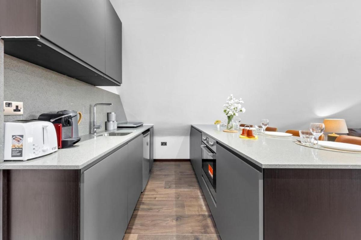 Modern 1 Bed Flat - Golders - Londen