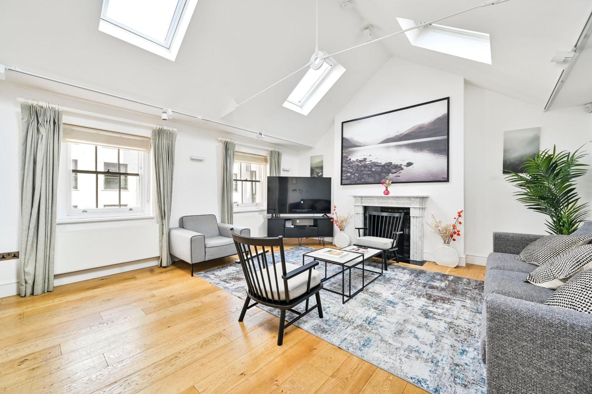 Spacious Fitzrovia 3 Bed Appartement
