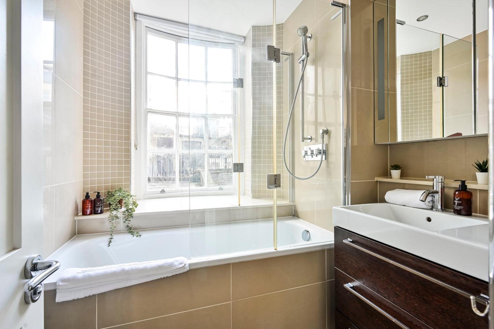 Appartement Spacious Fitzrovia 3 Bed