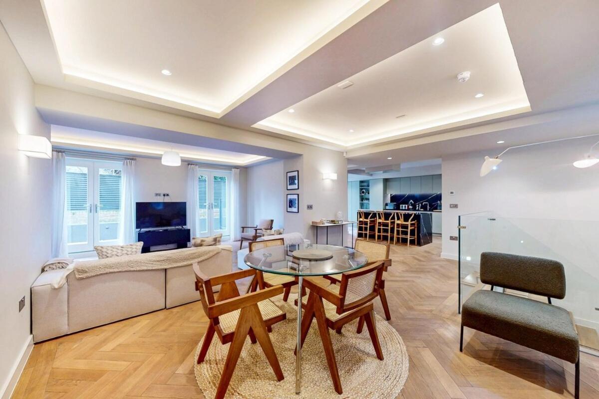 Chic & Elegant 4bed Apt-10min Walk To River Thames * London
