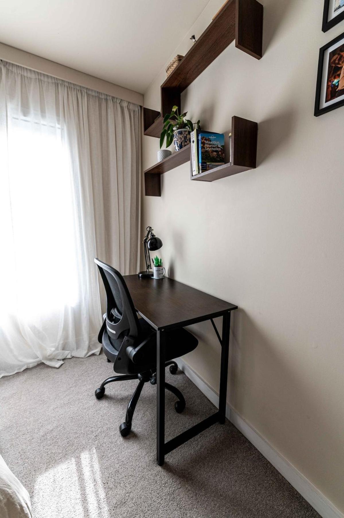 Cosy 2-bedroom 2 Bathroom Flat With Free Parking *